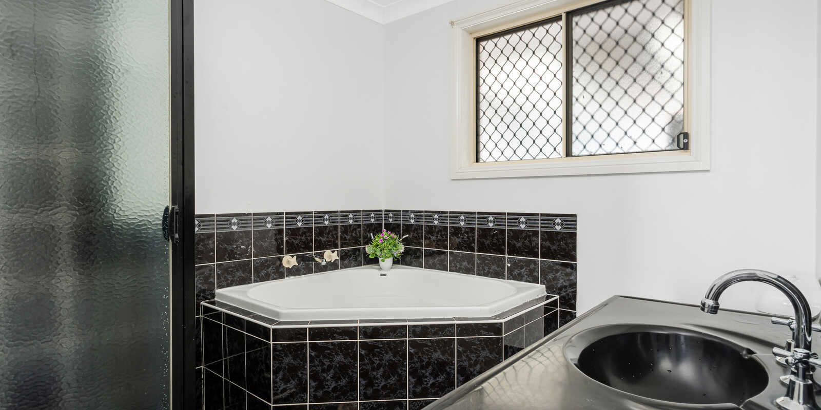 17 Mabuhay Grove Mount Druitt