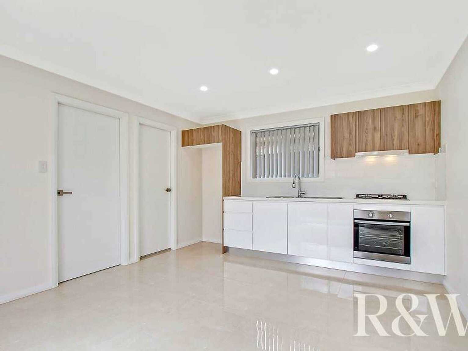 7A Hay Close St Clair