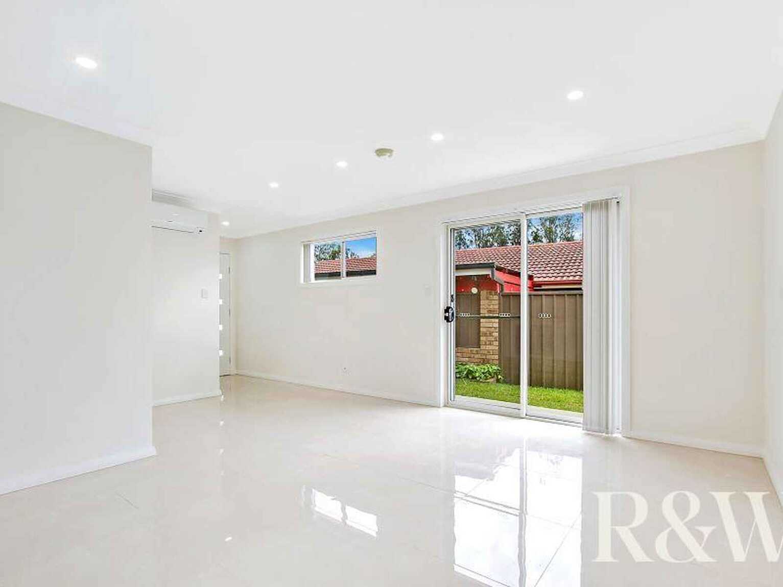 7A Hay Close St Clair