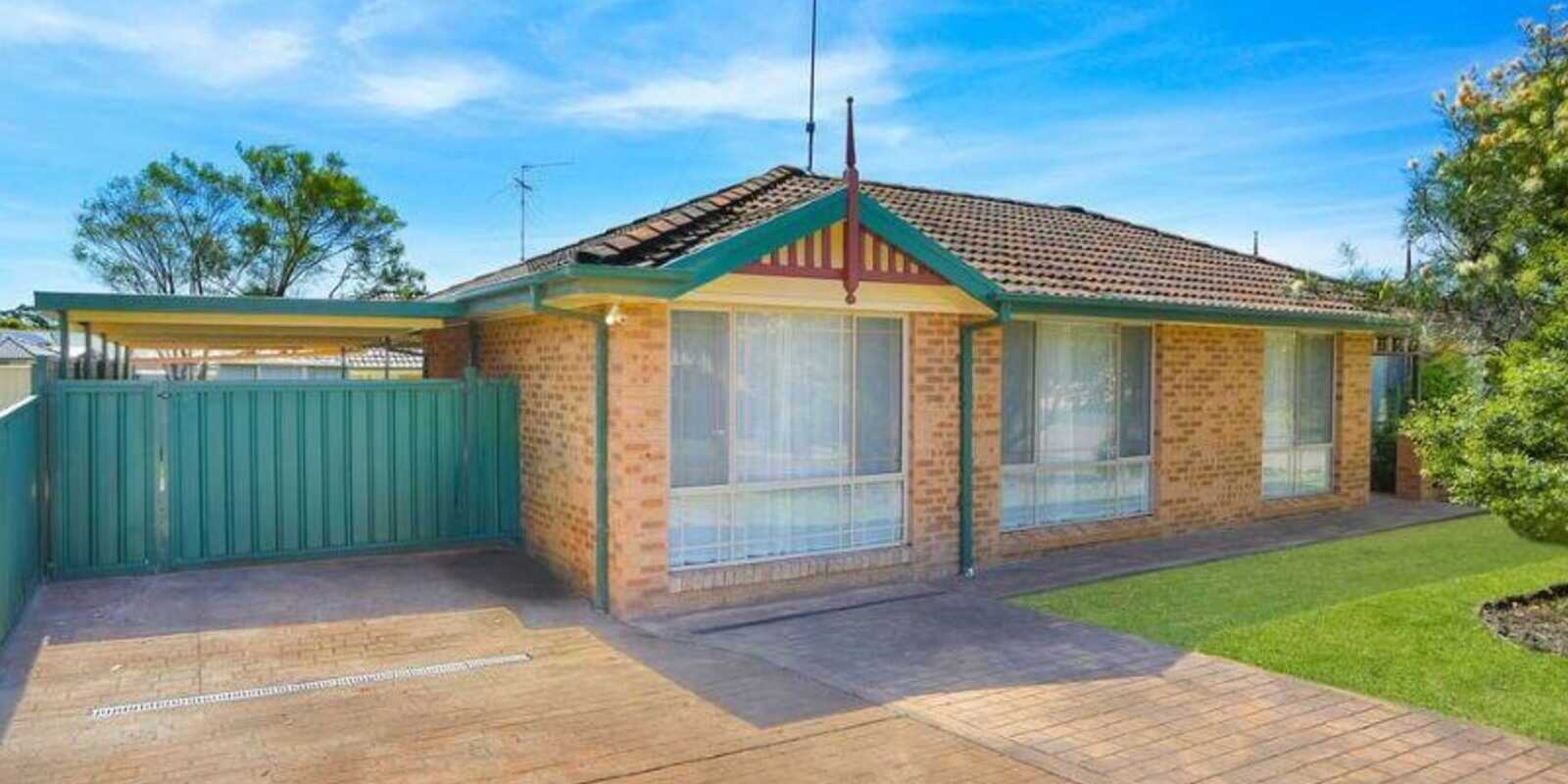 51 Womra Crescent Glenmore Park