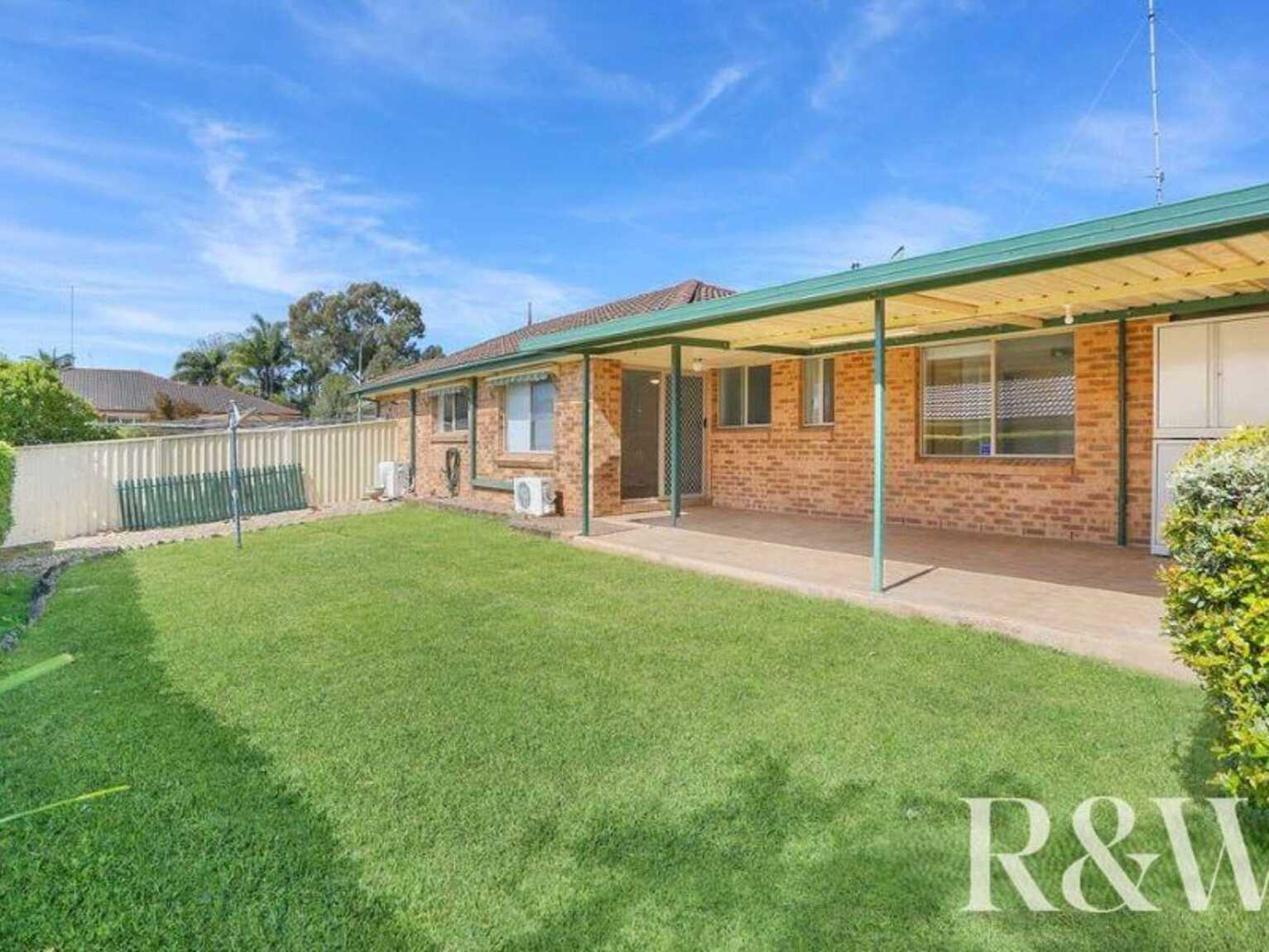 51 Womra Crescent Glenmore Park