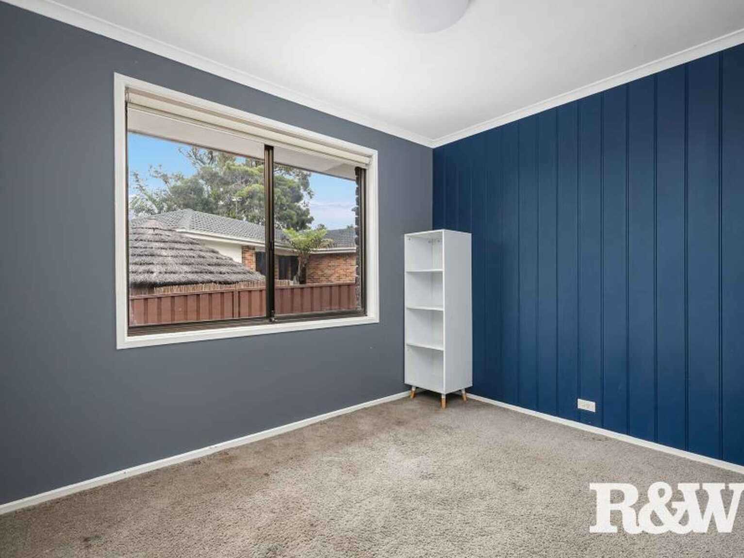 4 Galah Close St Clair