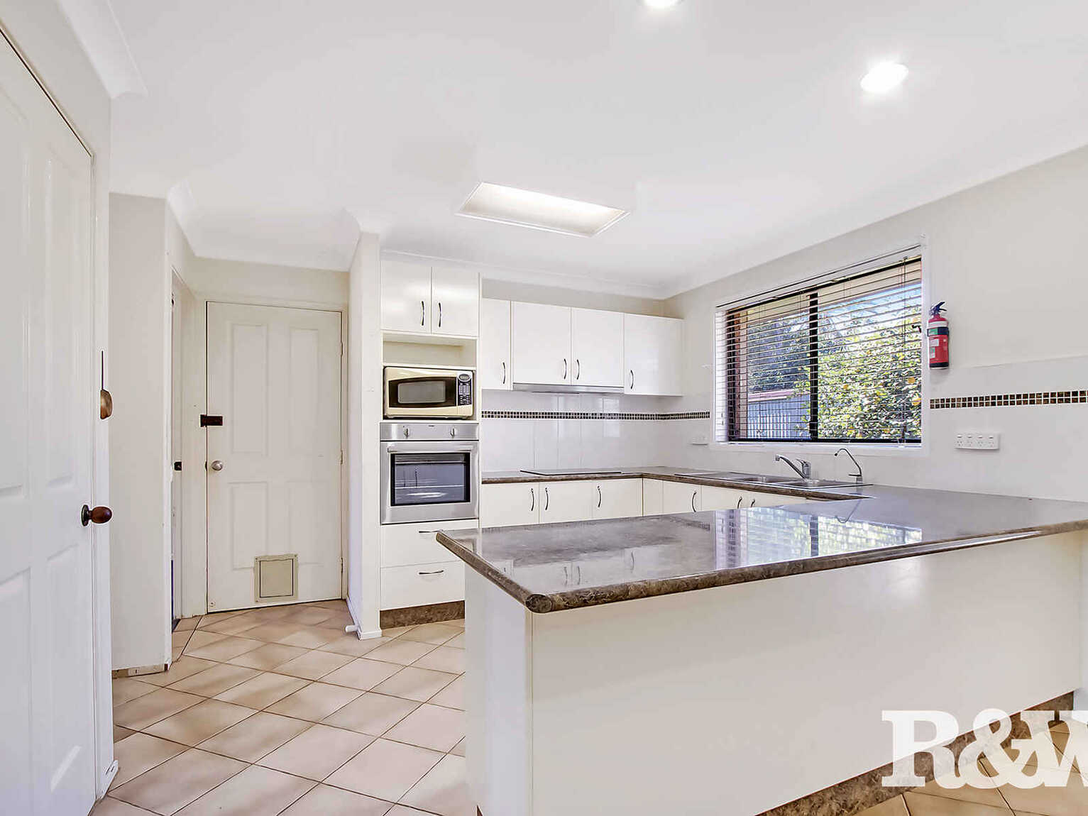 56 Timesweep Drive St Clair