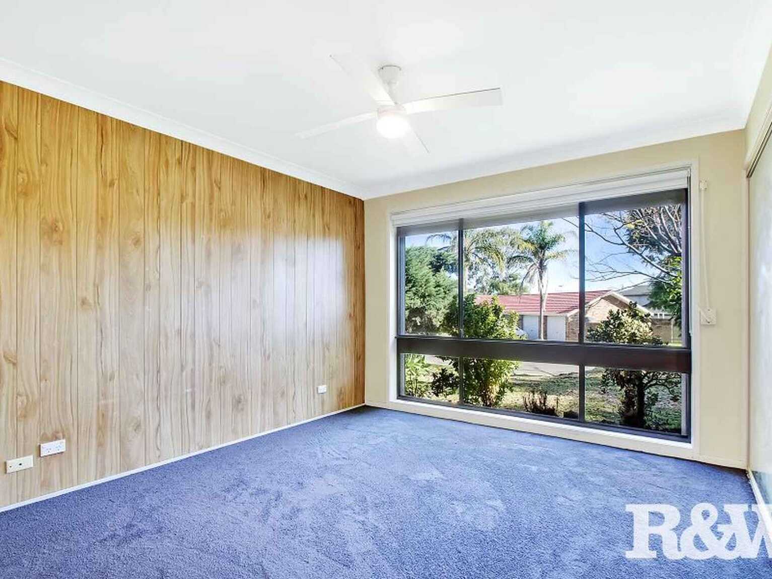 56 Timesweep Drive St Clair