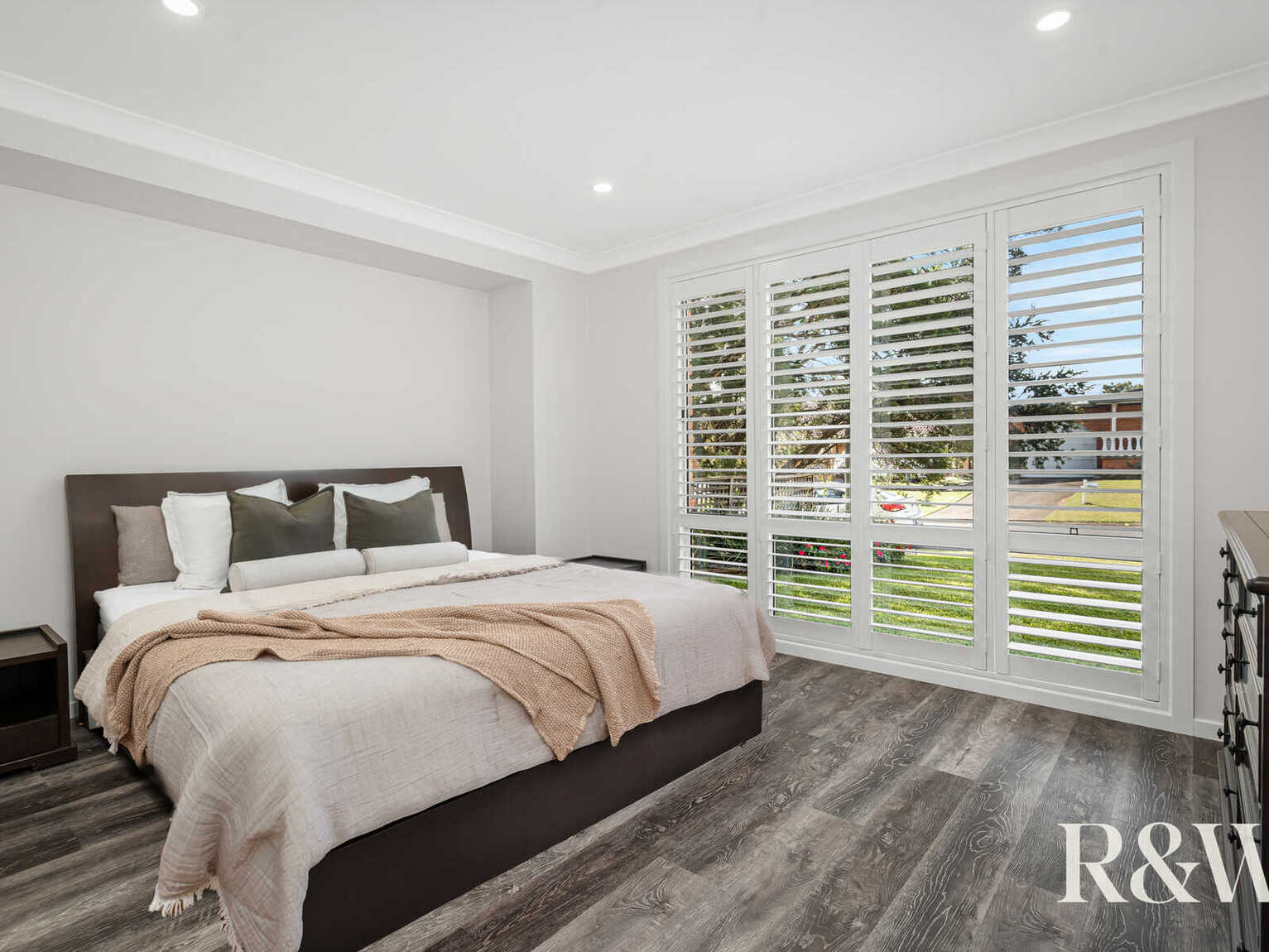 57 Kunipipi Street St Clair