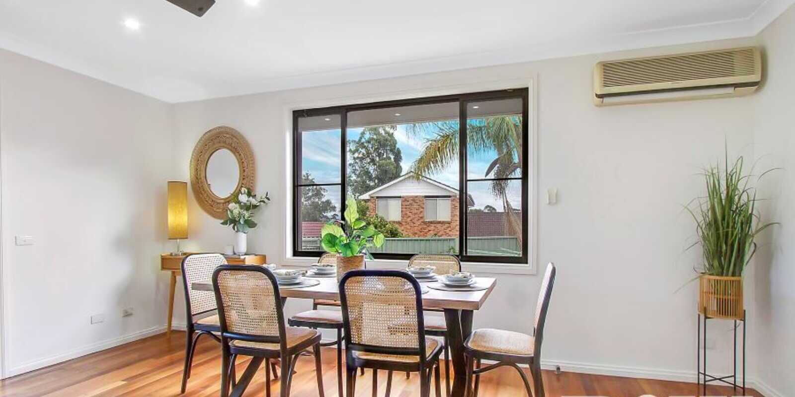 18 Caribou Close St Clair