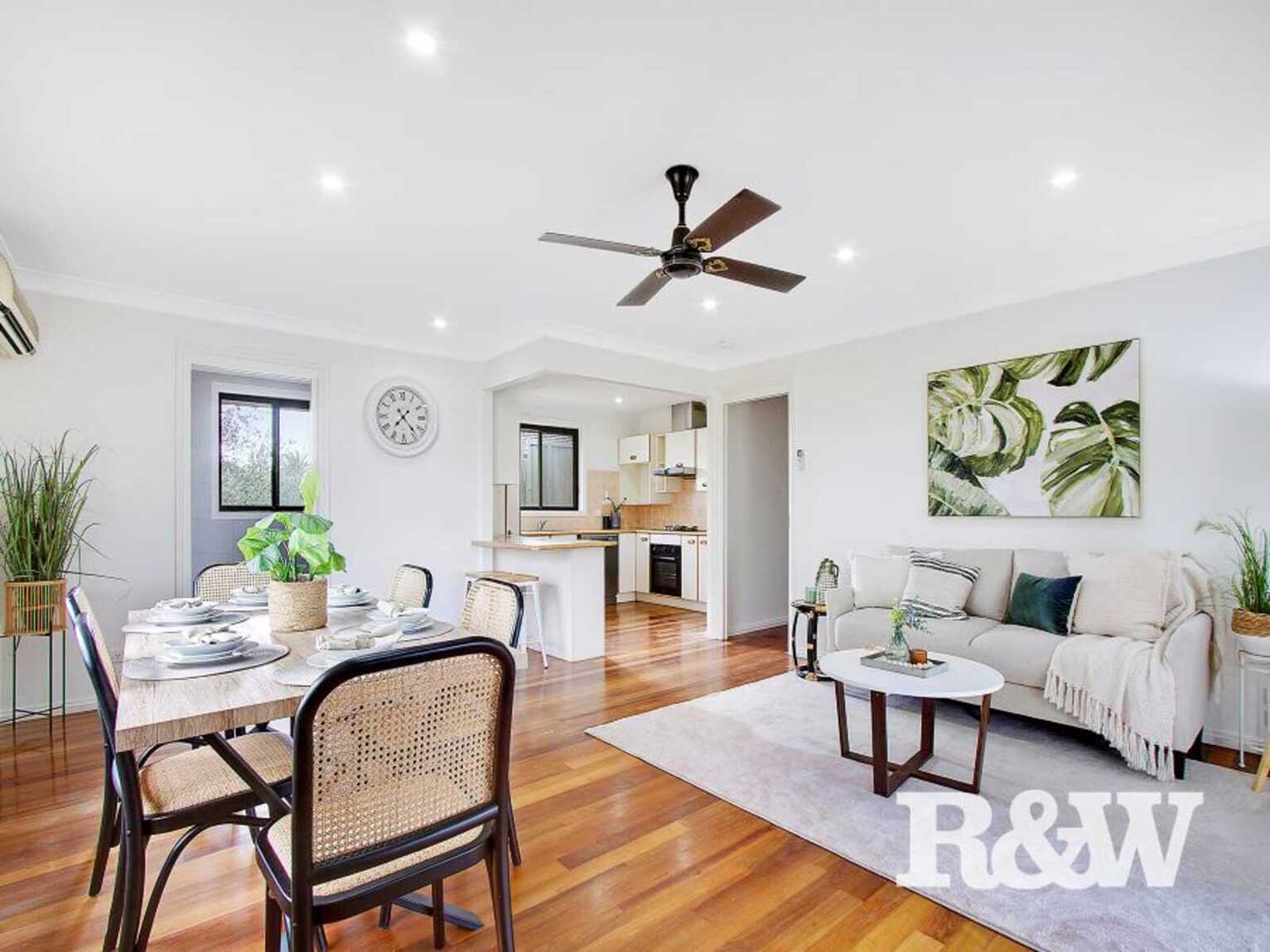 18 Caribou Close St Clair
