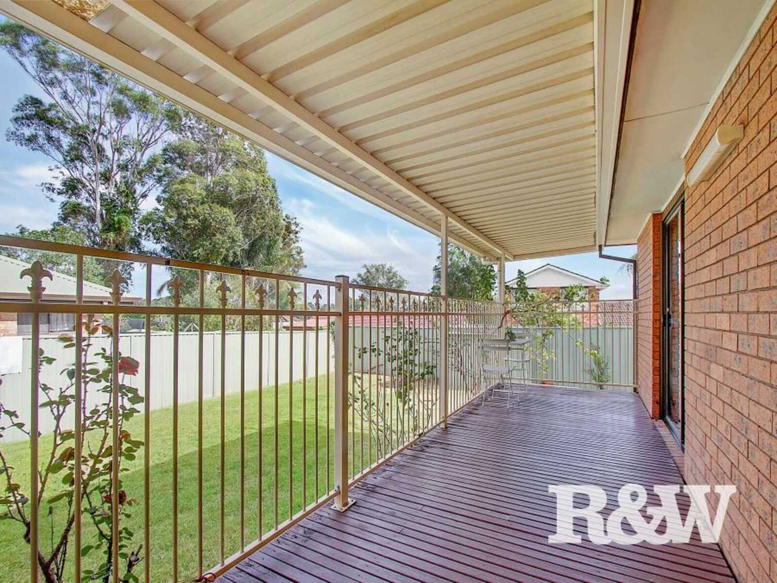 18 Caribou Close St Clair