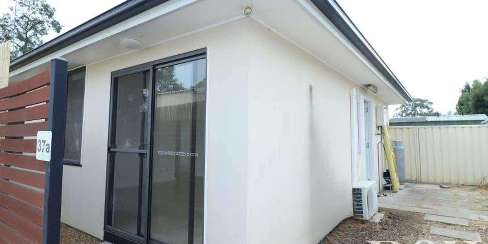 37A Madison Circuit St Clair