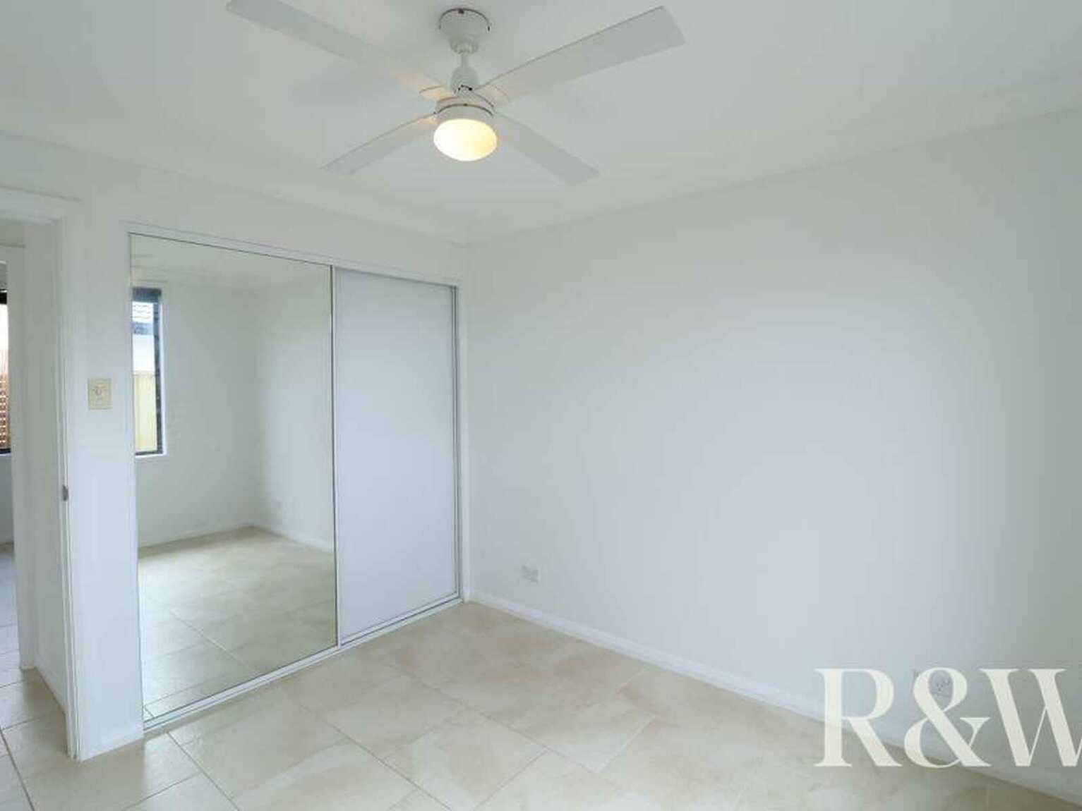 37A Madison Circuit St Clair