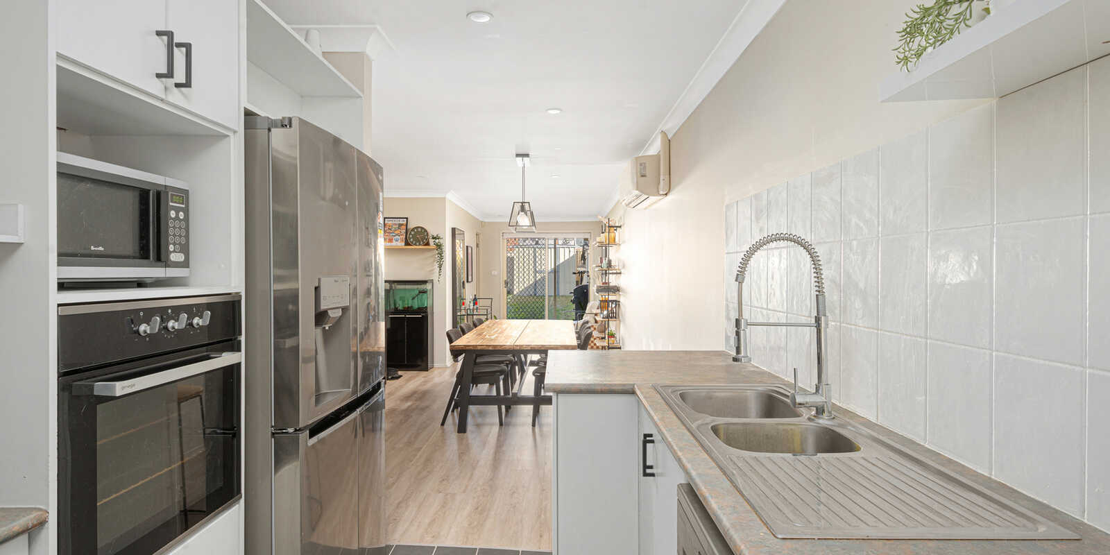 1/6 Brisbane Street Oxley Park