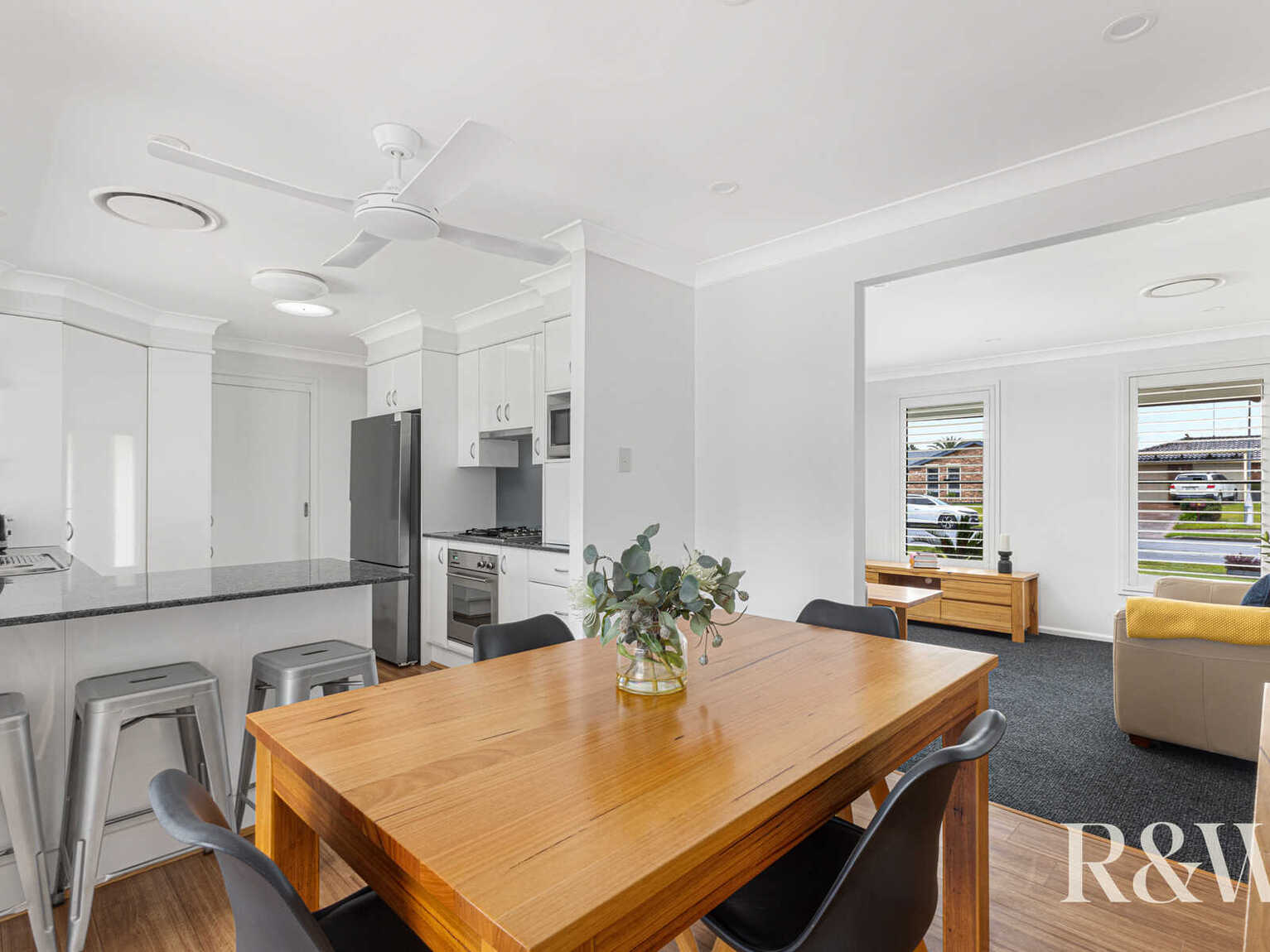 44 Endeavour Avenue St Clair
