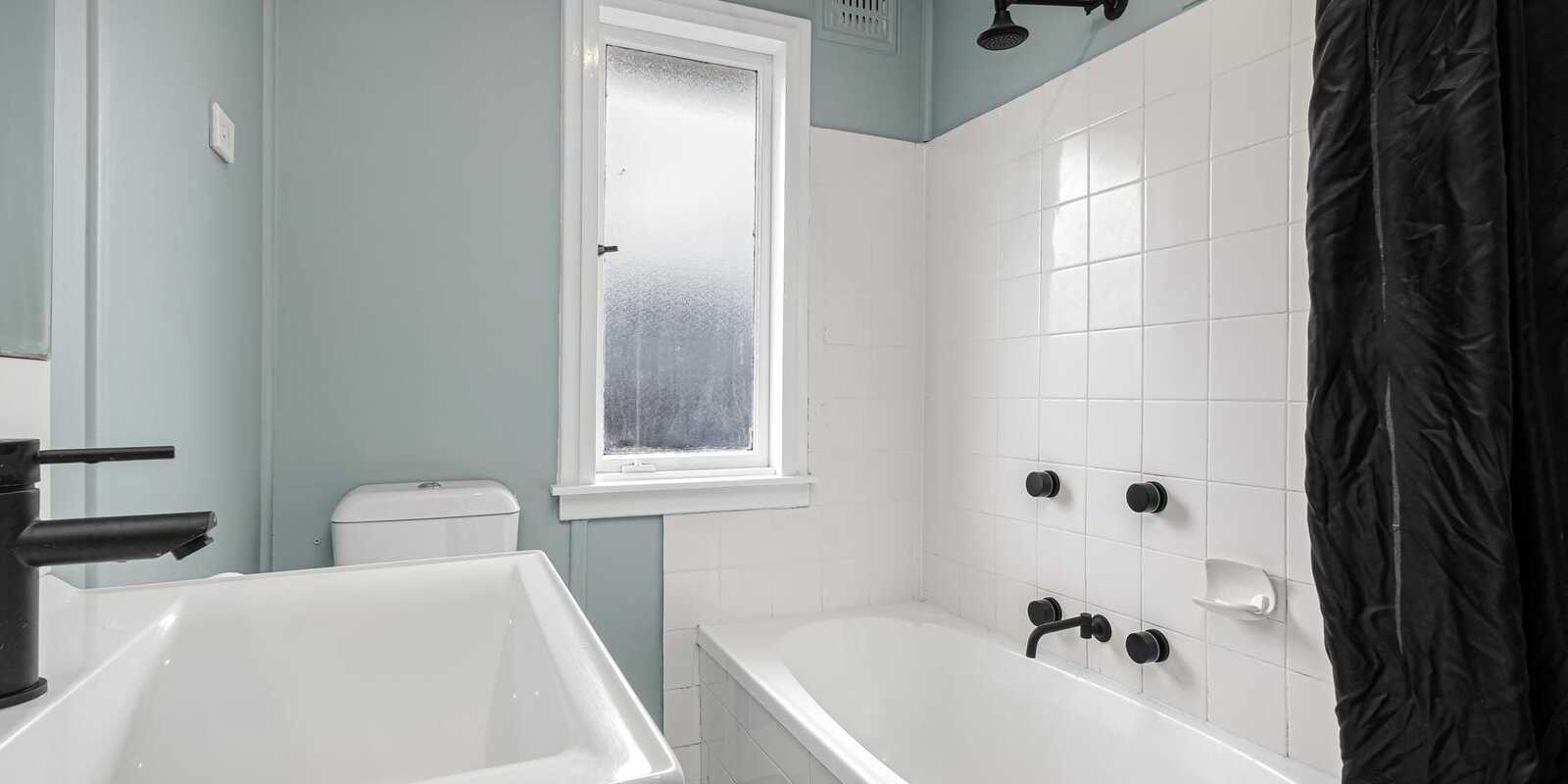 27 & 27A Ellsworth Drive Tregear 27 & 27A Ellsworth Drive Tregear