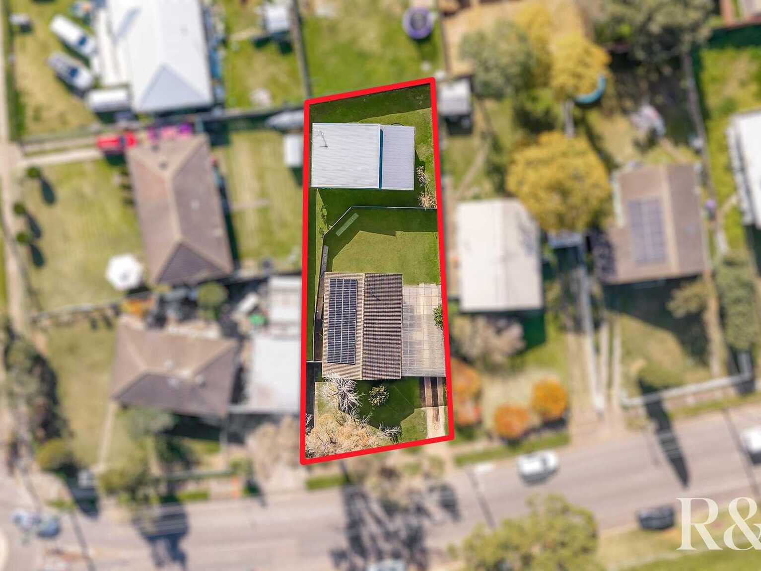 27 & 27A Ellsworth Drive Tregear 27 & 27A Ellsworth Drive Tregear