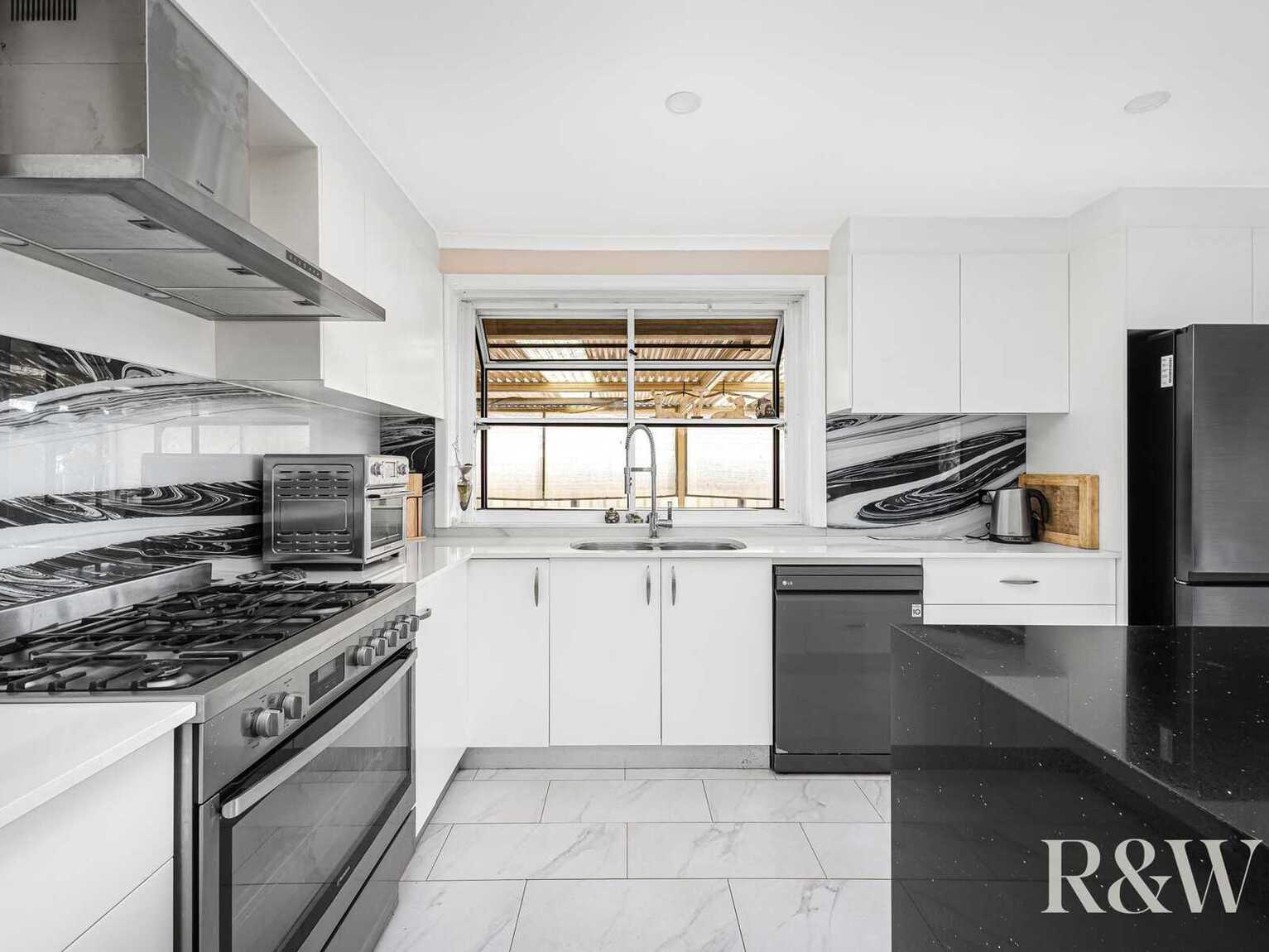 17 Macbeth Grove St Clair 17 Macbeth Grove St Clair