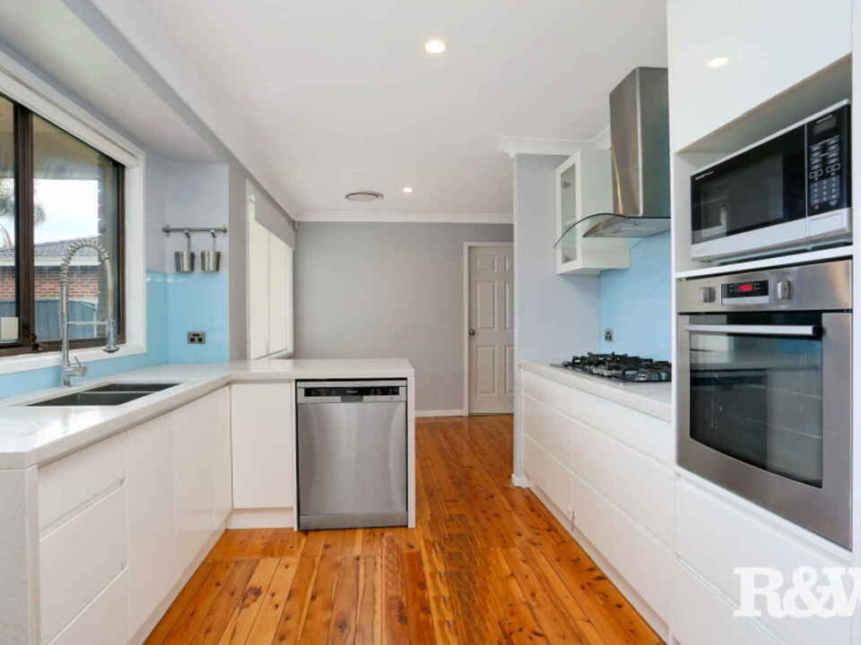 5 Kingfisher way St Clair