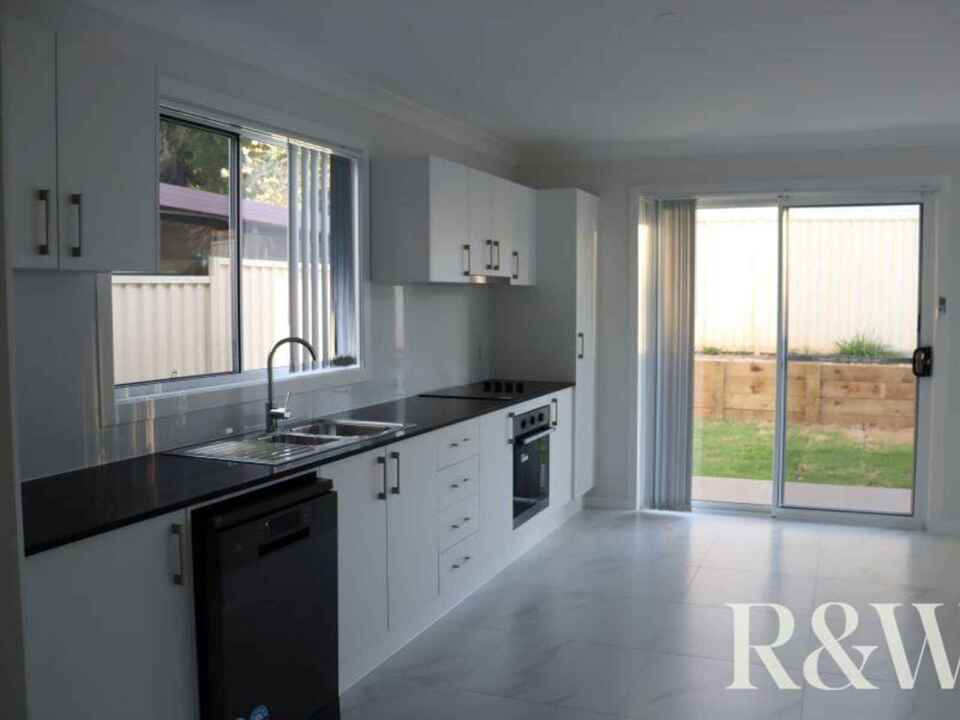 28A Borrowdale Way Cranebrook