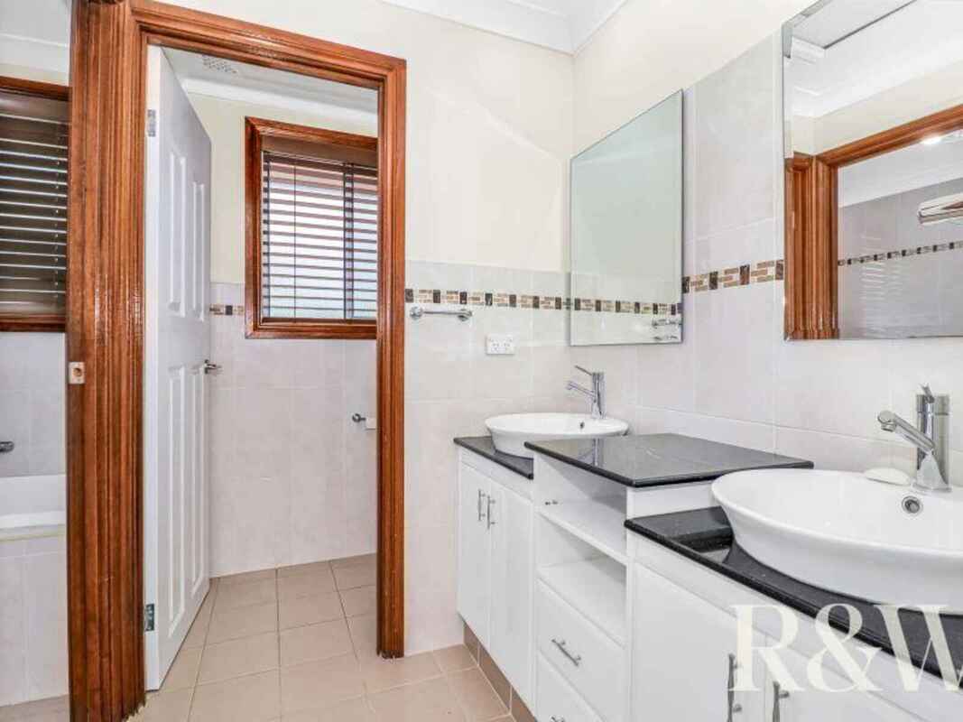 24 Lockheed Circuit St Clair