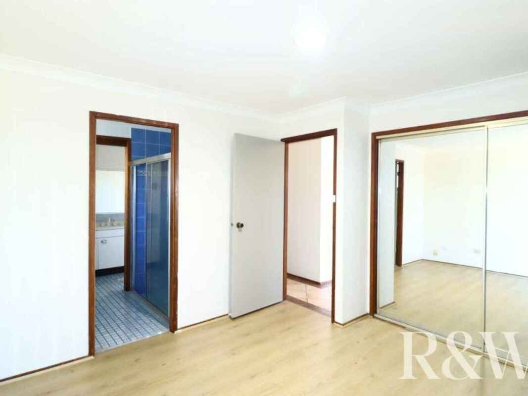 51 Coonawarra Drive St Clair