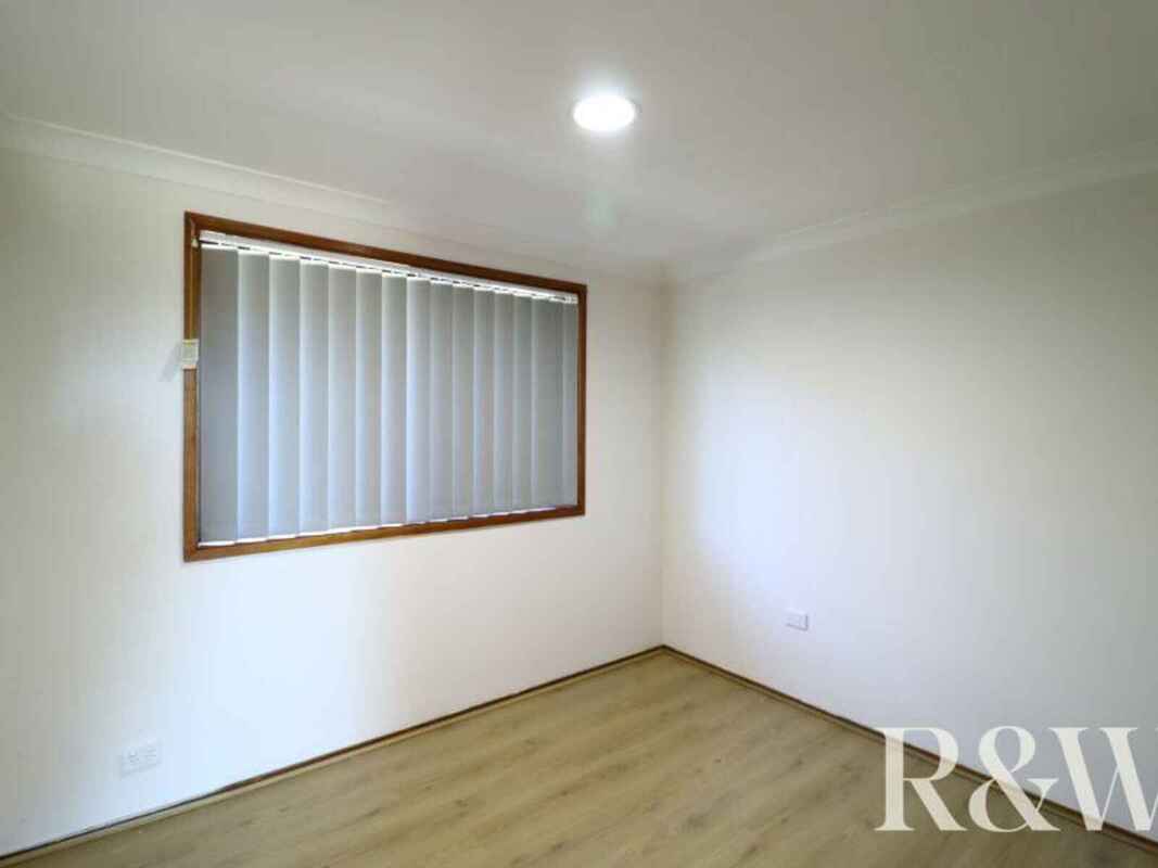 51 Coonawarra Drive St Clair