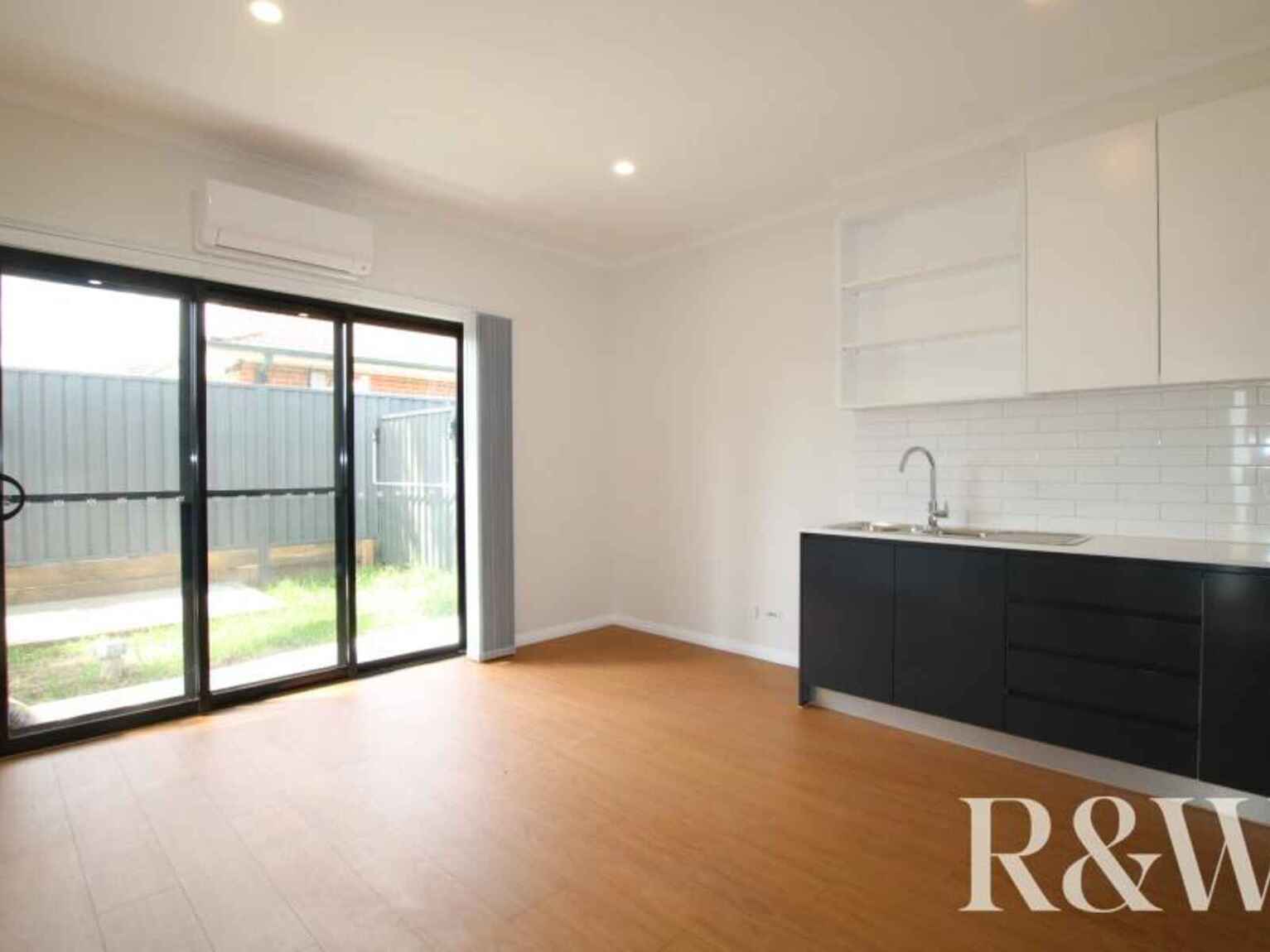 1A Cumberland Place Colyton