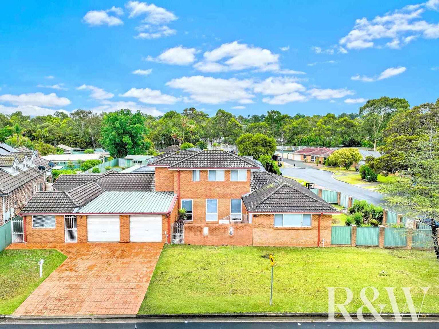 1 & 1A Chrisalex Place St Clair 1 & 1A Chrisalex Place St Clair