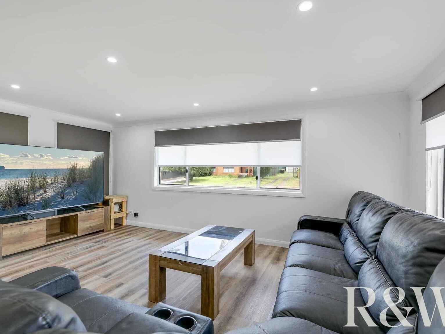 1 & 1A Chrisalex Place St Clair 1 & 1A Chrisalex Place St Clair