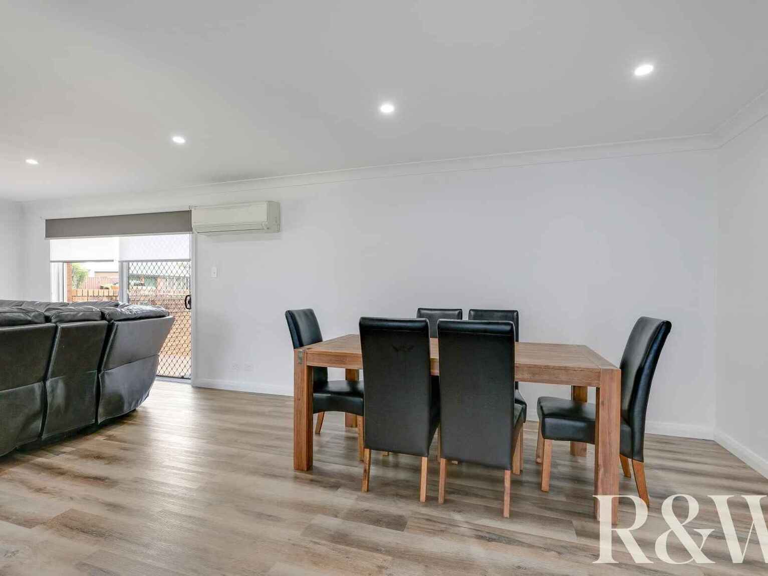 1 & 1A Chrisalex Place St Clair 1 & 1A Chrisalex Place St Clair