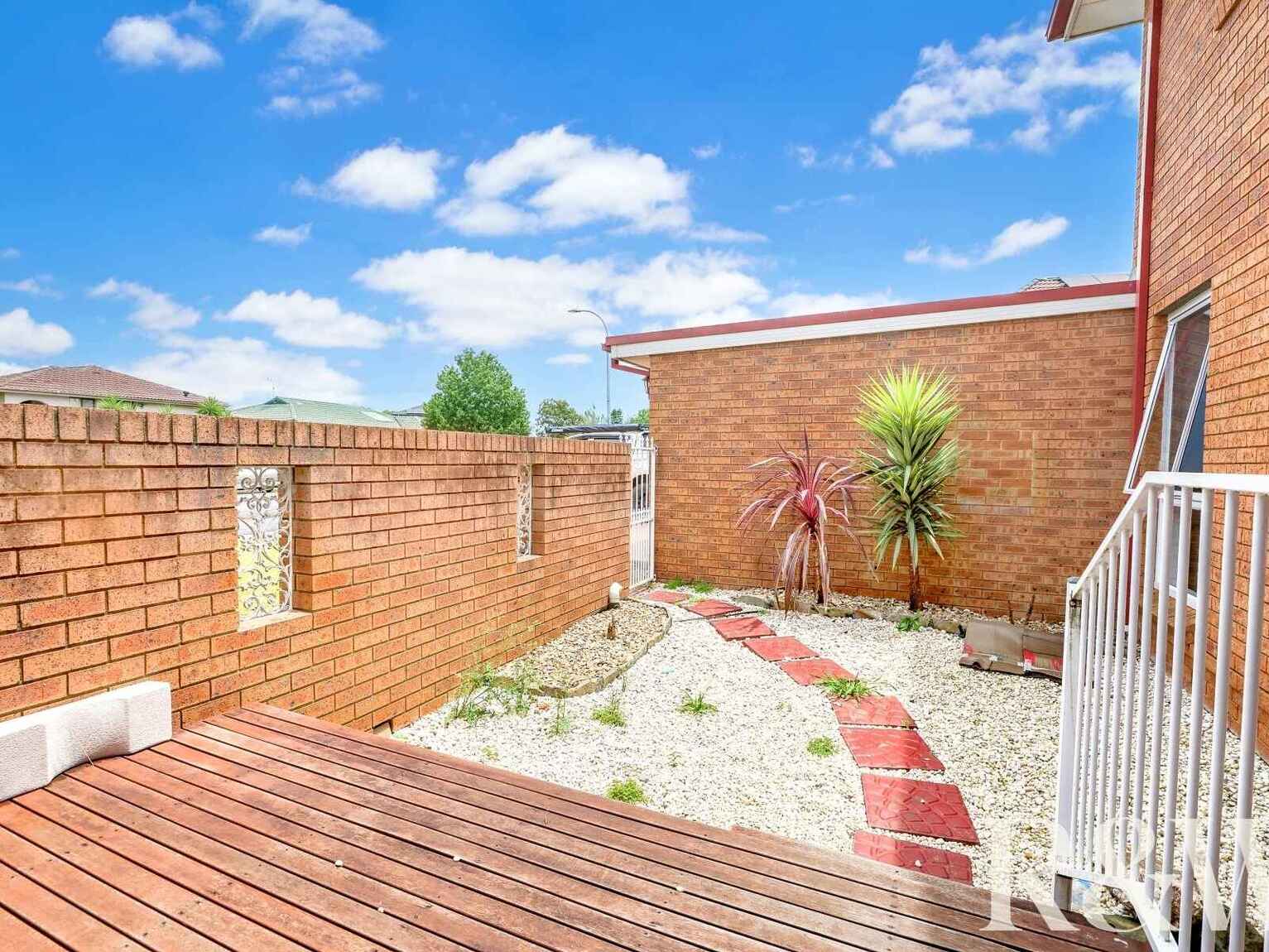 1 & 1A Chrisalex Place St Clair 1 & 1A Chrisalex Place St Clair