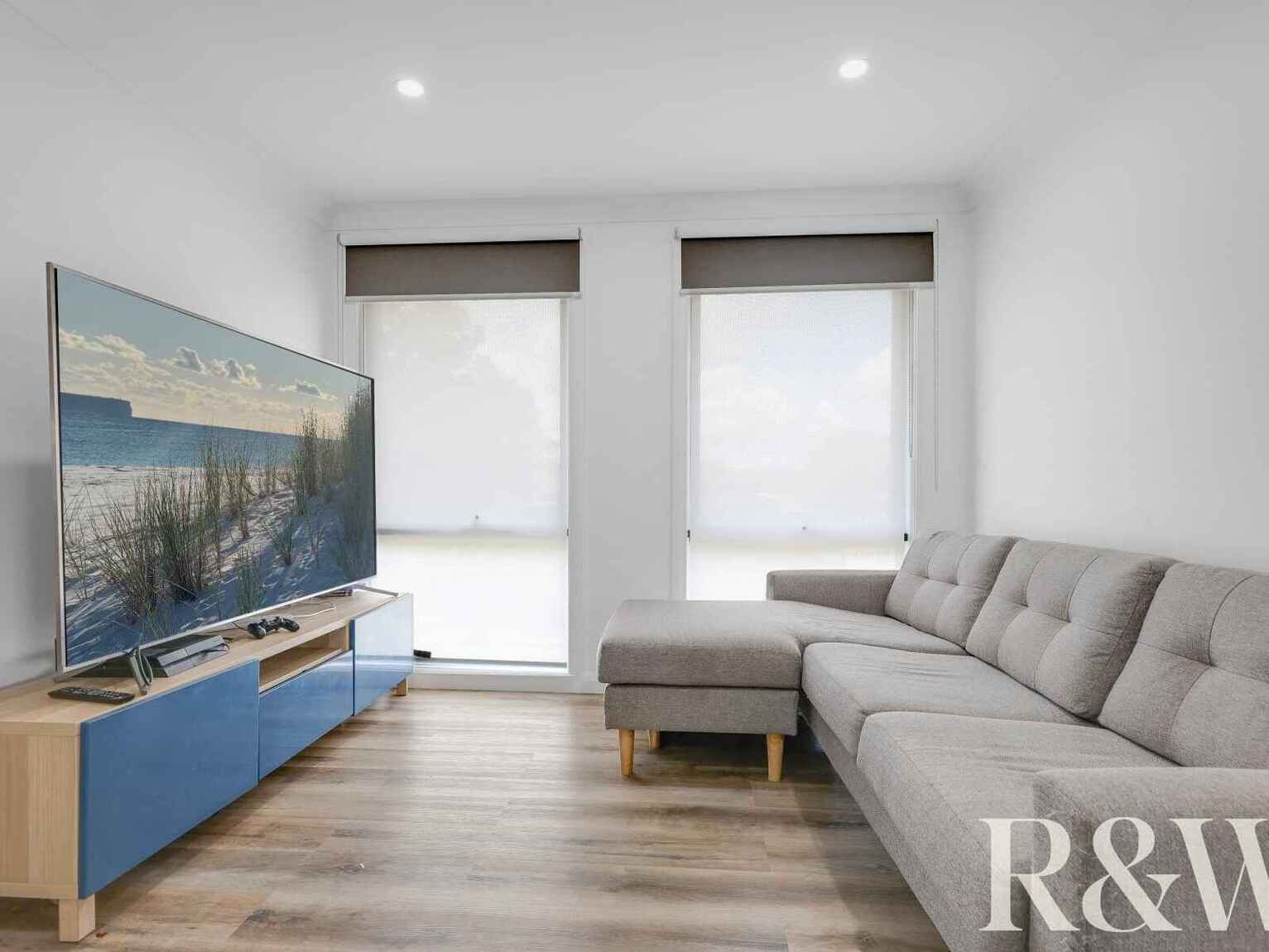 1 & 1A Chrisalex Place St Clair 1 & 1A Chrisalex Place St Clair