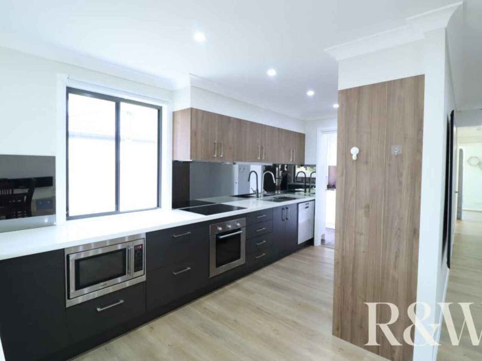 37 Madison Circuit St Clair