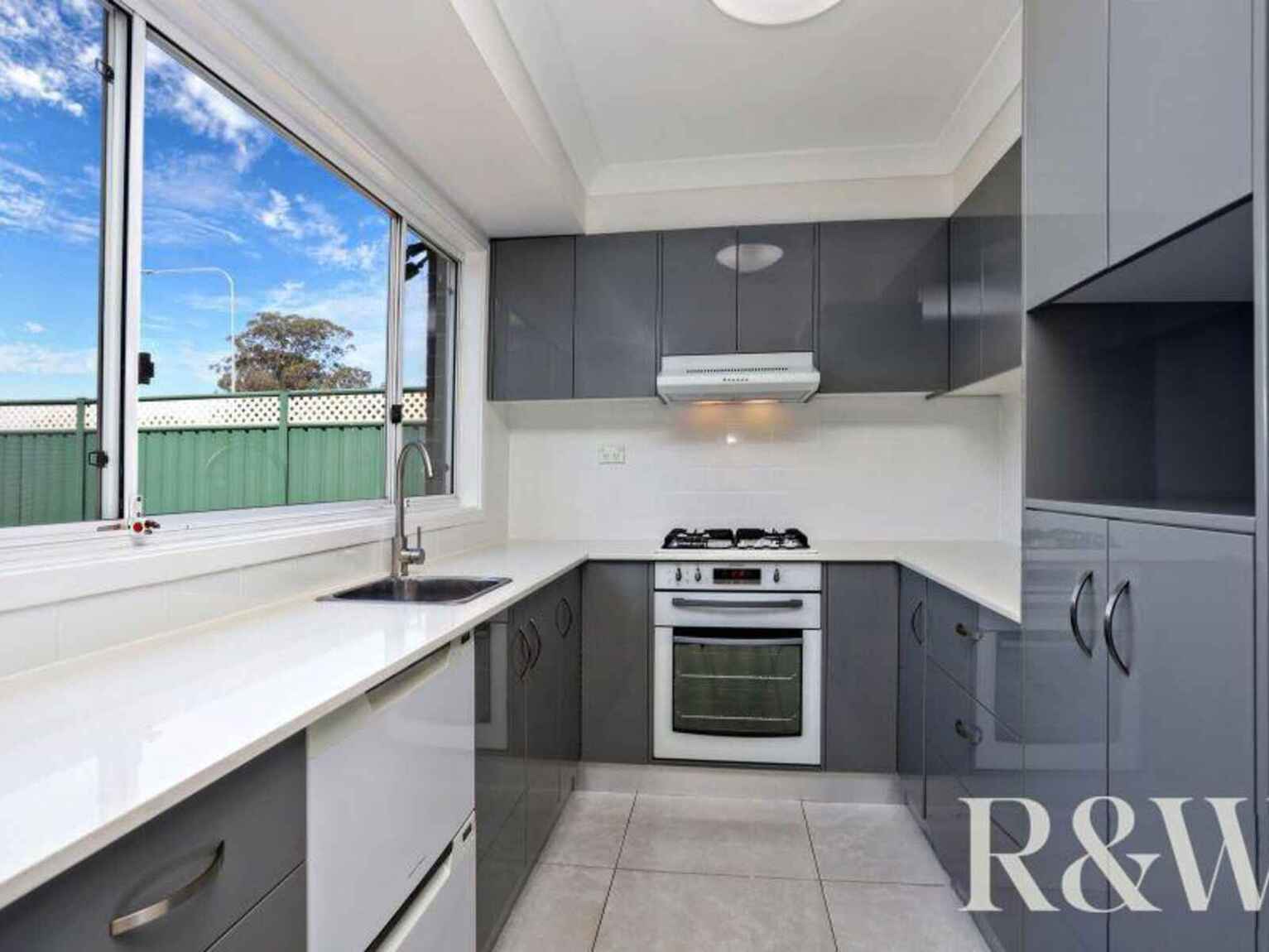 21 Augusta Place St Clair