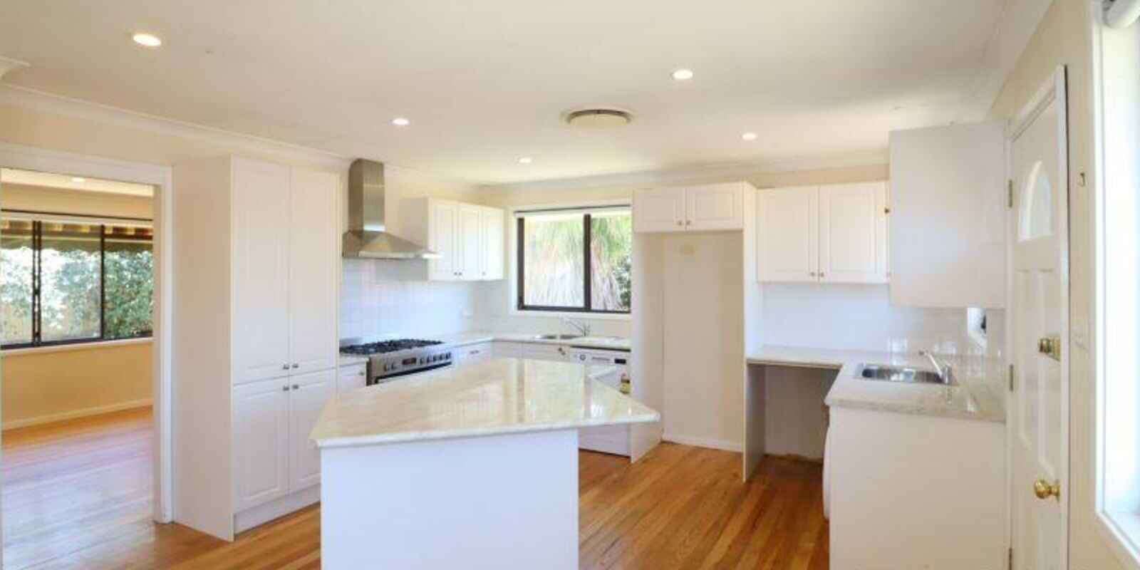 48 Harvey Circuit St Clair