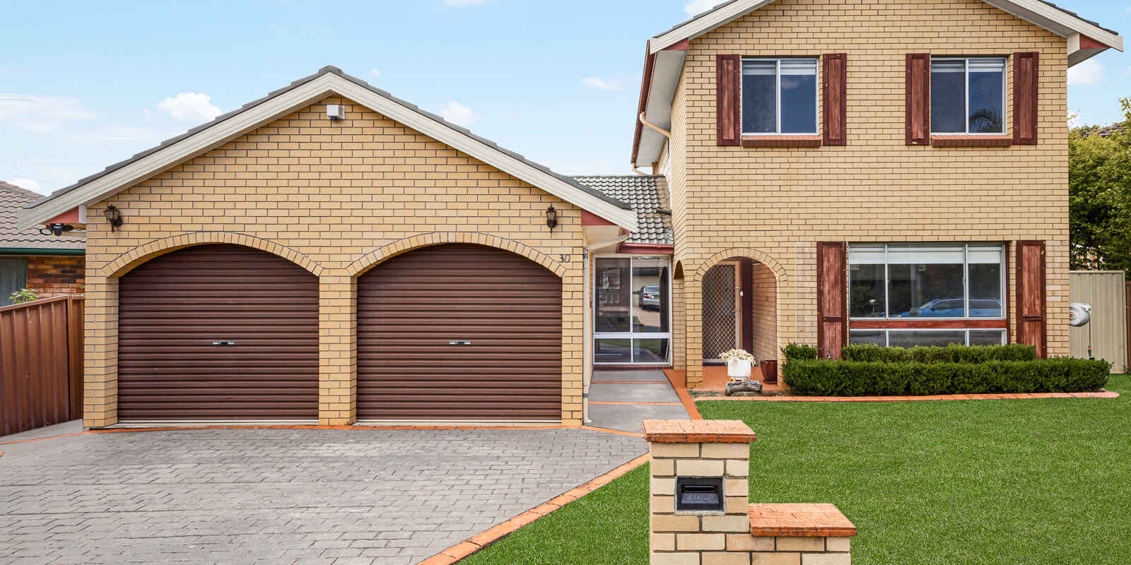 30 Francis Greenway Avenue St Clair