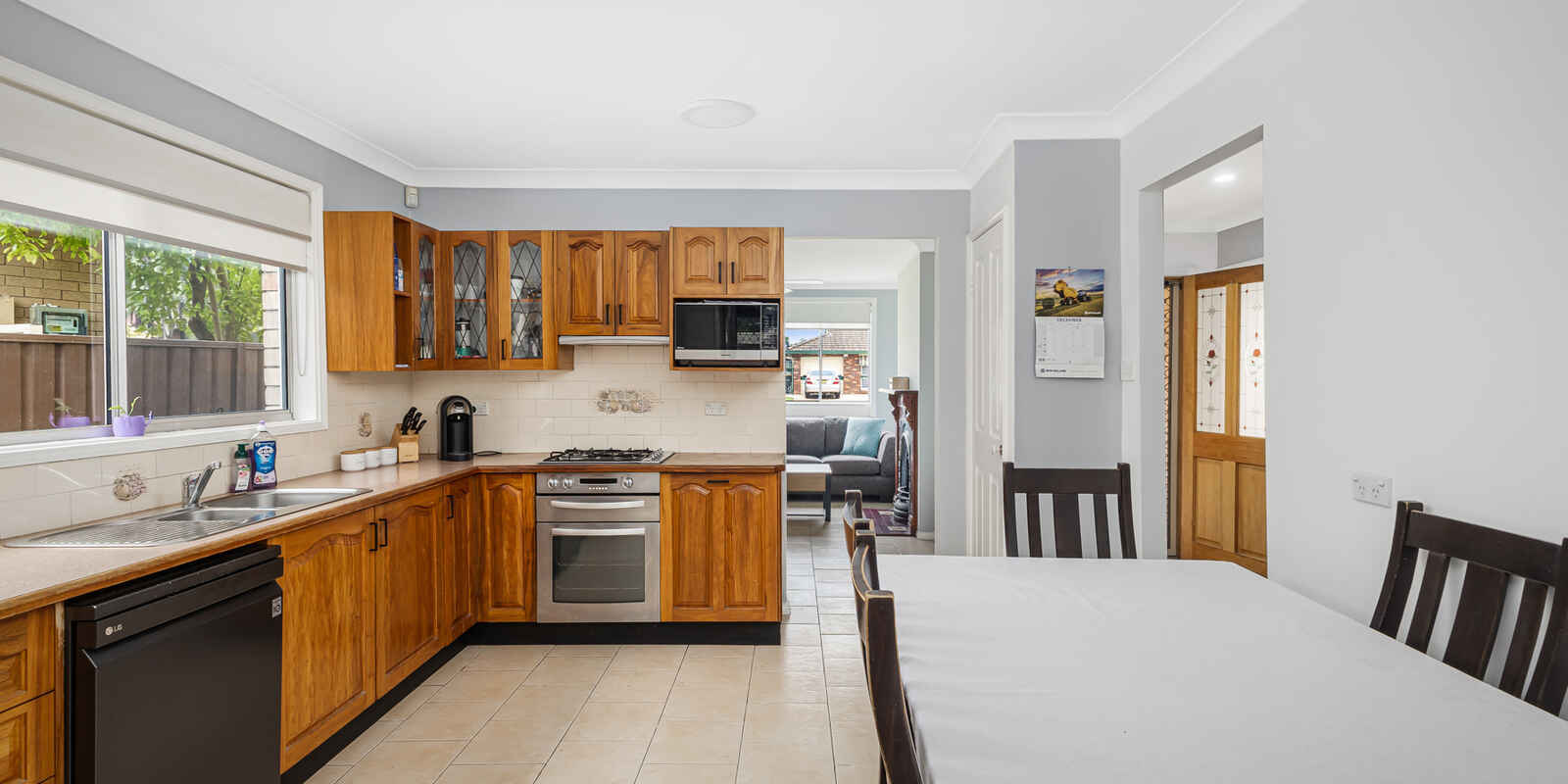 30 Francis Greenway Avenue St Clair