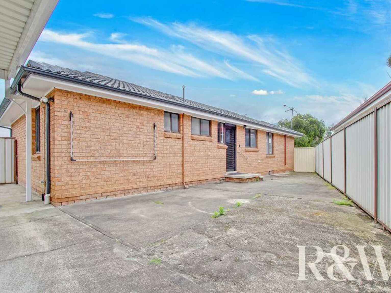 2 Francis Greenway Avenue St Clair