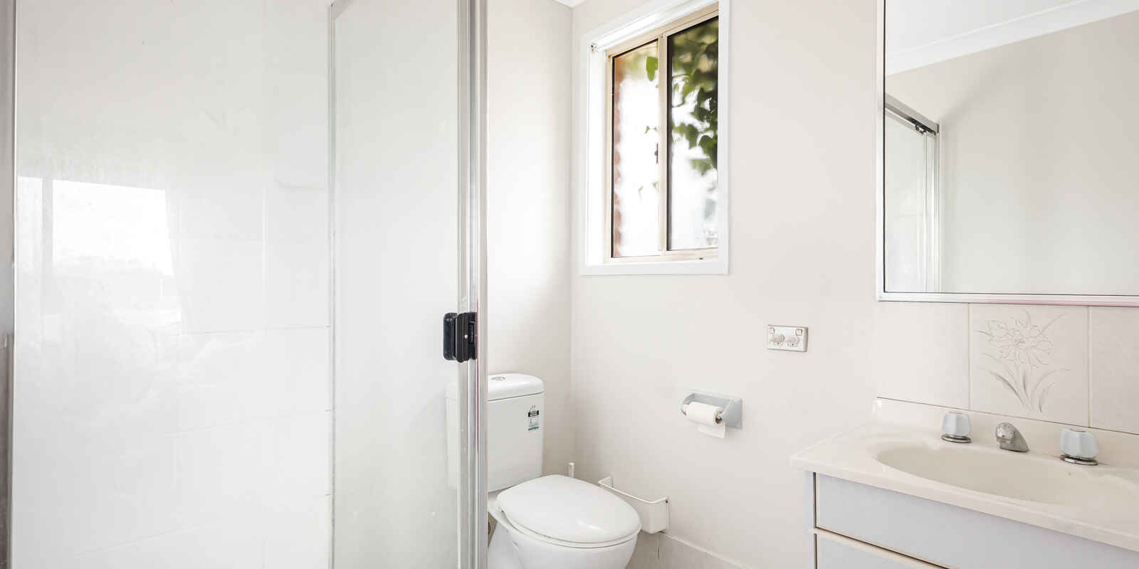 6 Ashwick Circuit St Clair