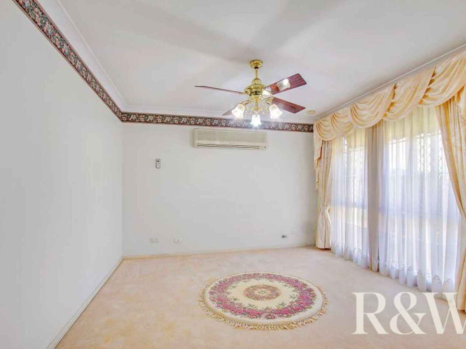 5 Shamrock Court St Clair