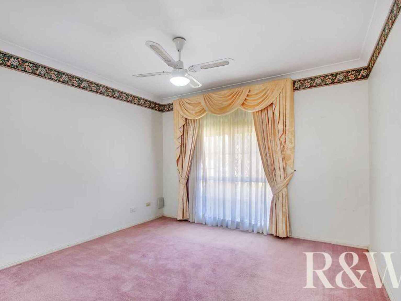 5 Shamrock Court St Clair