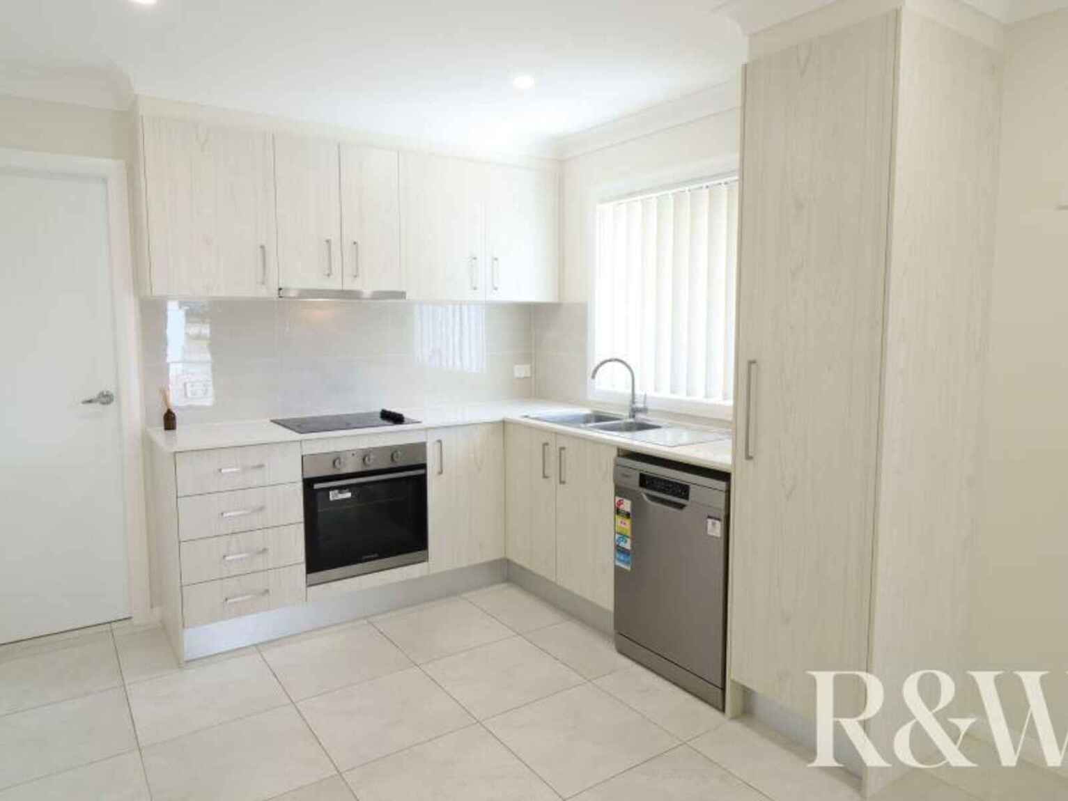 37A Chatres Street St Clair