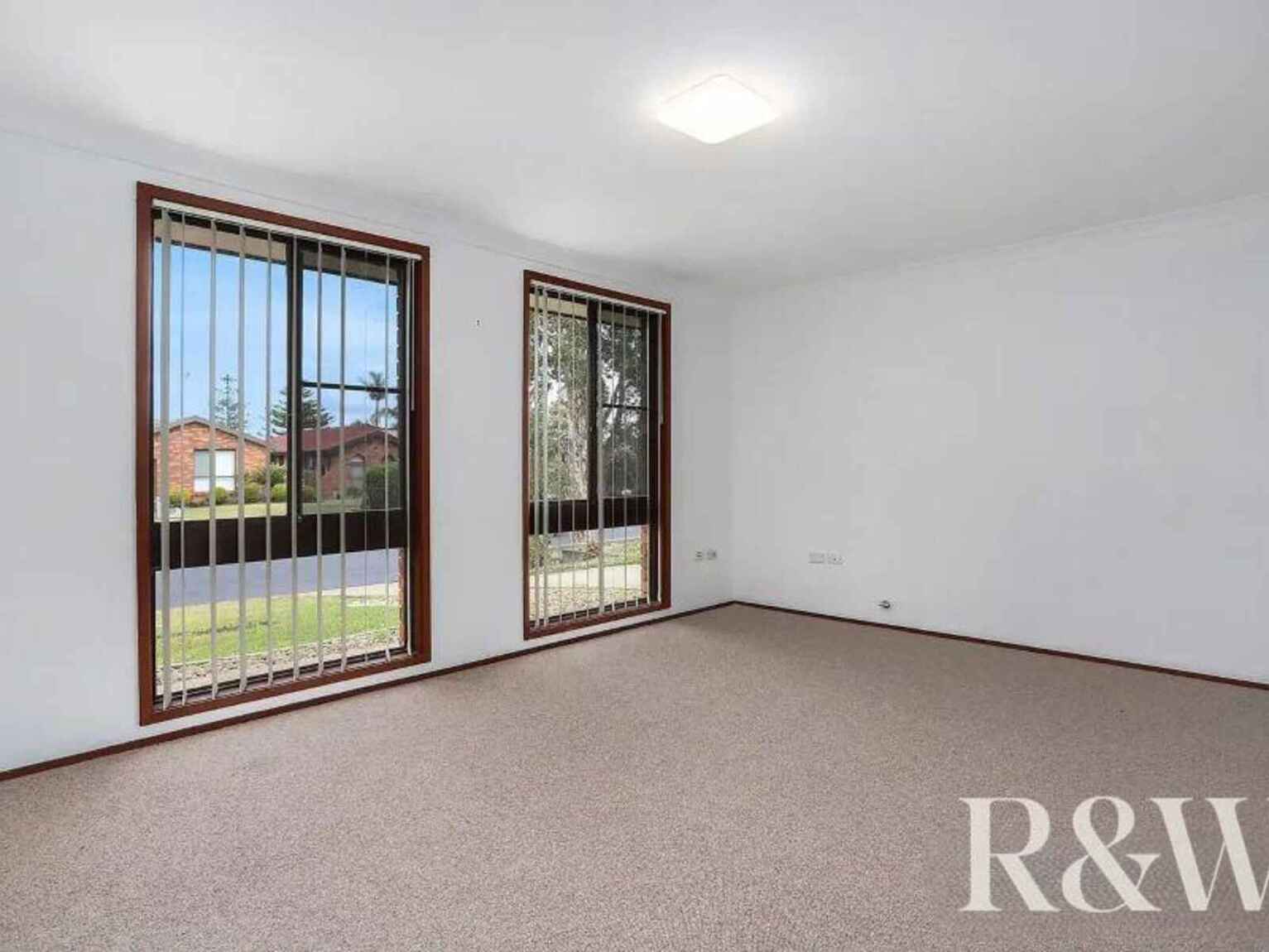 11 Flintlock Drive St Clair