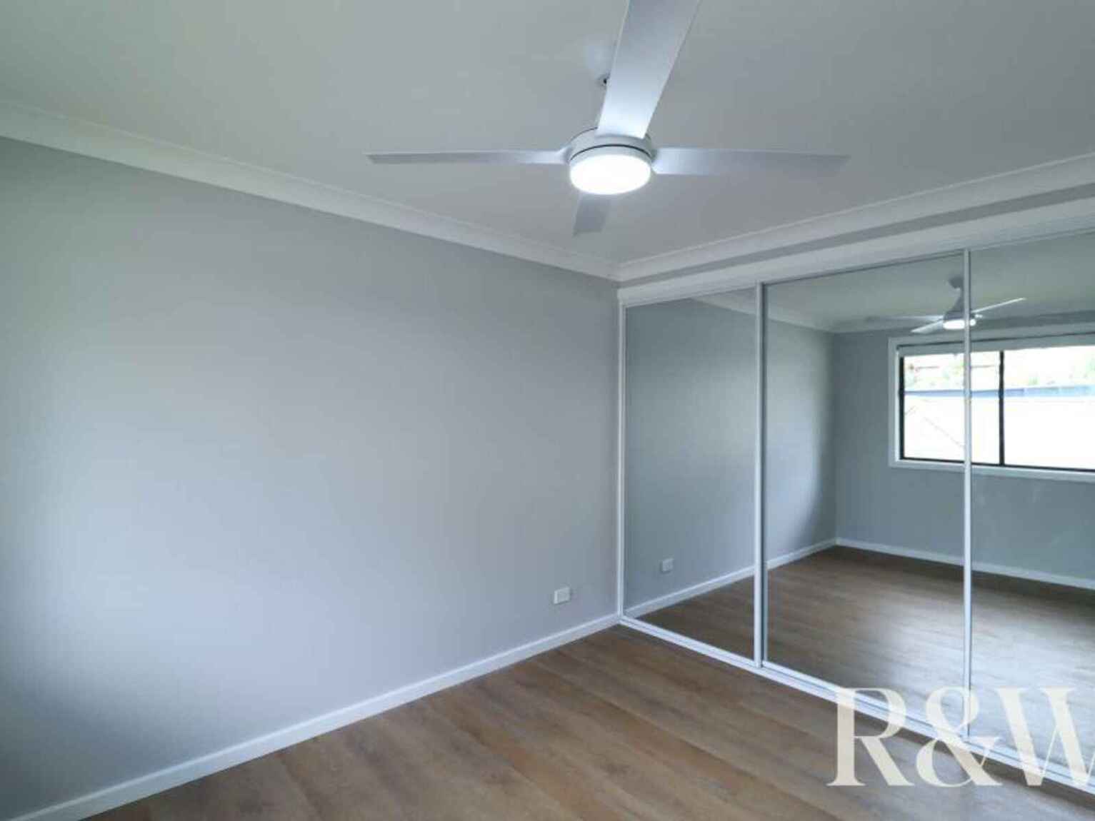 9A Tinarra Crescent Erskine Park