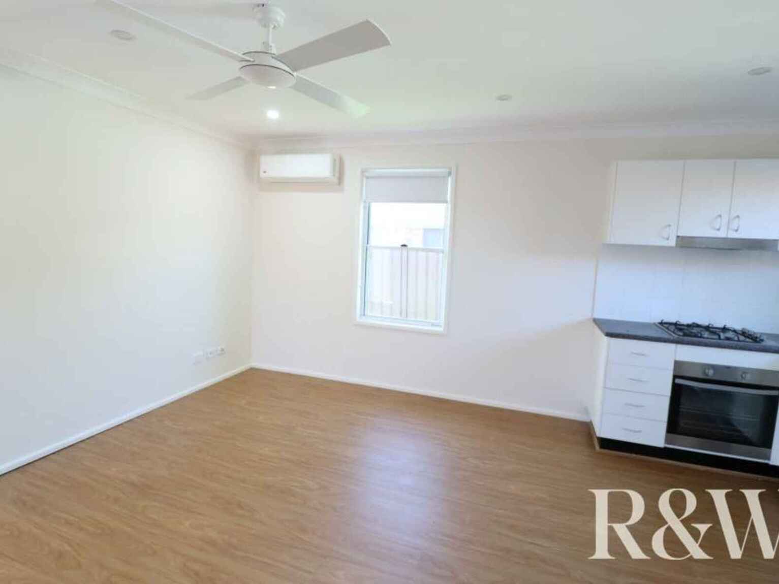 13A Chatsworth Road St Clair