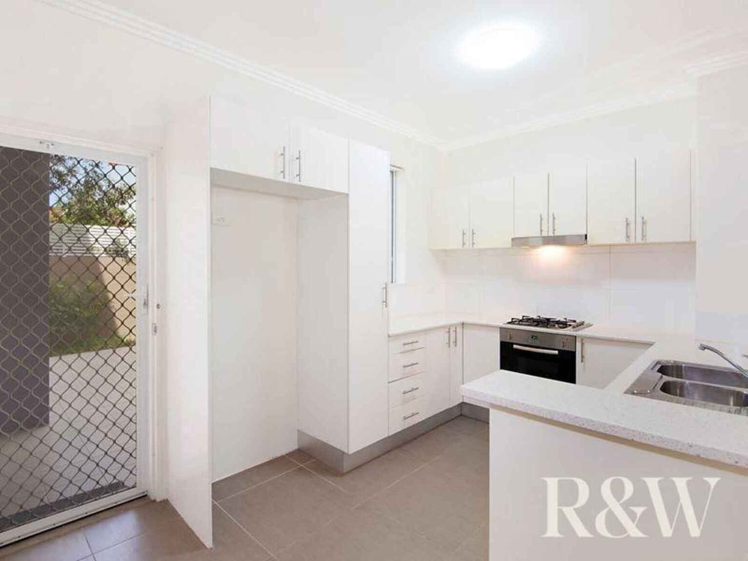 47/2-12 Civic Avenue Pendle Hill