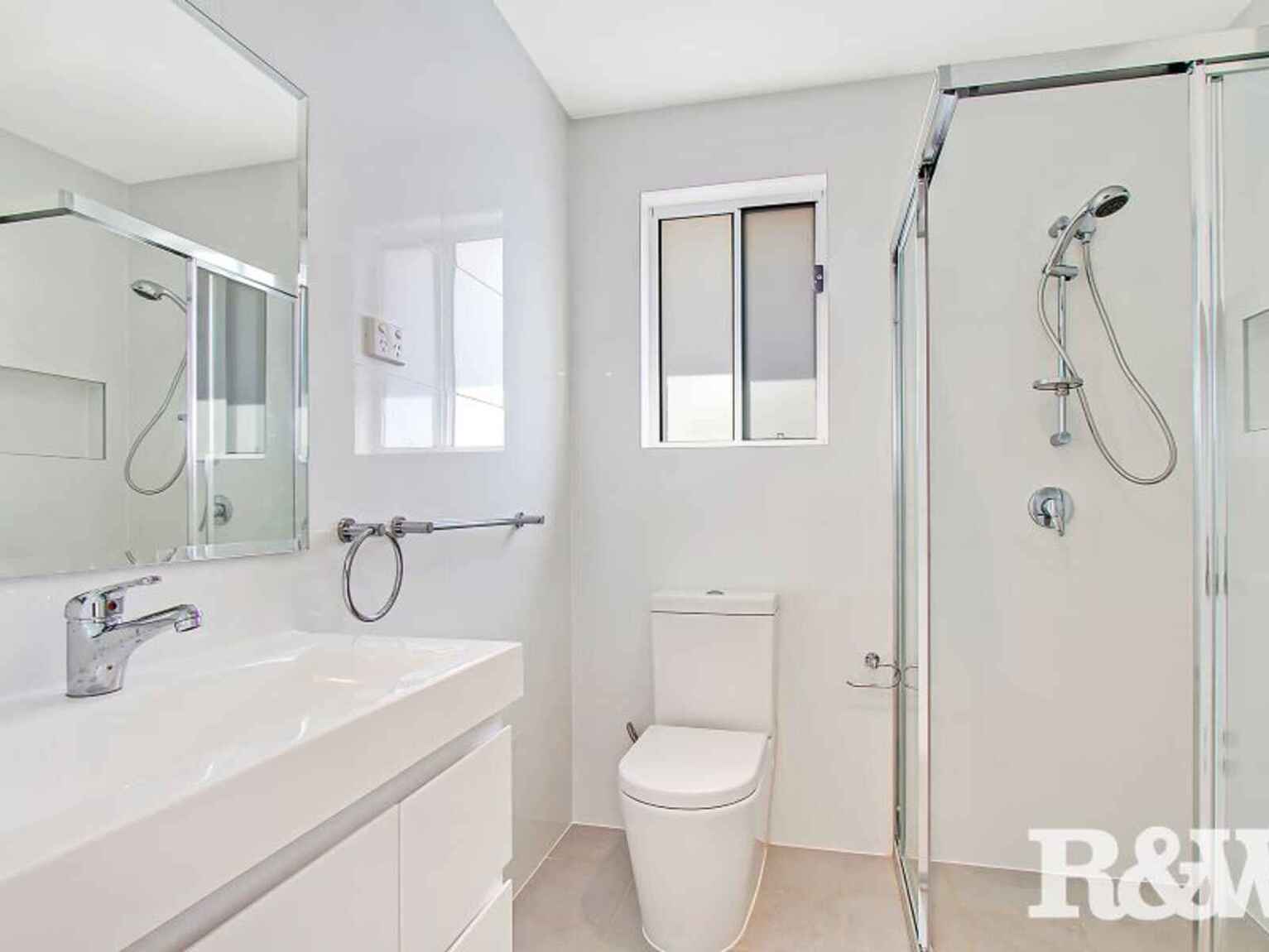 16A Mynah Close St Clair