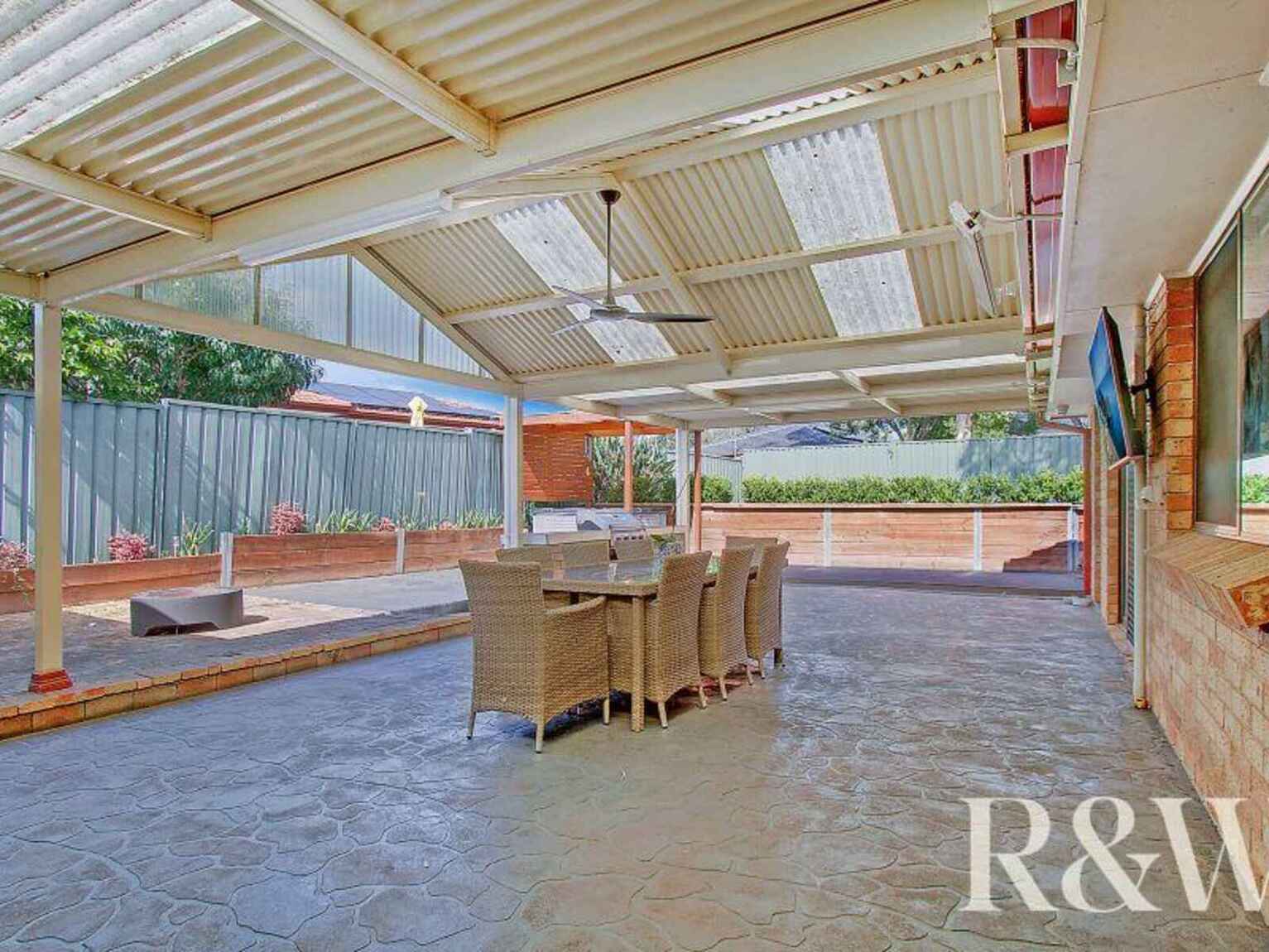 68 Windrush Circuit St Clair