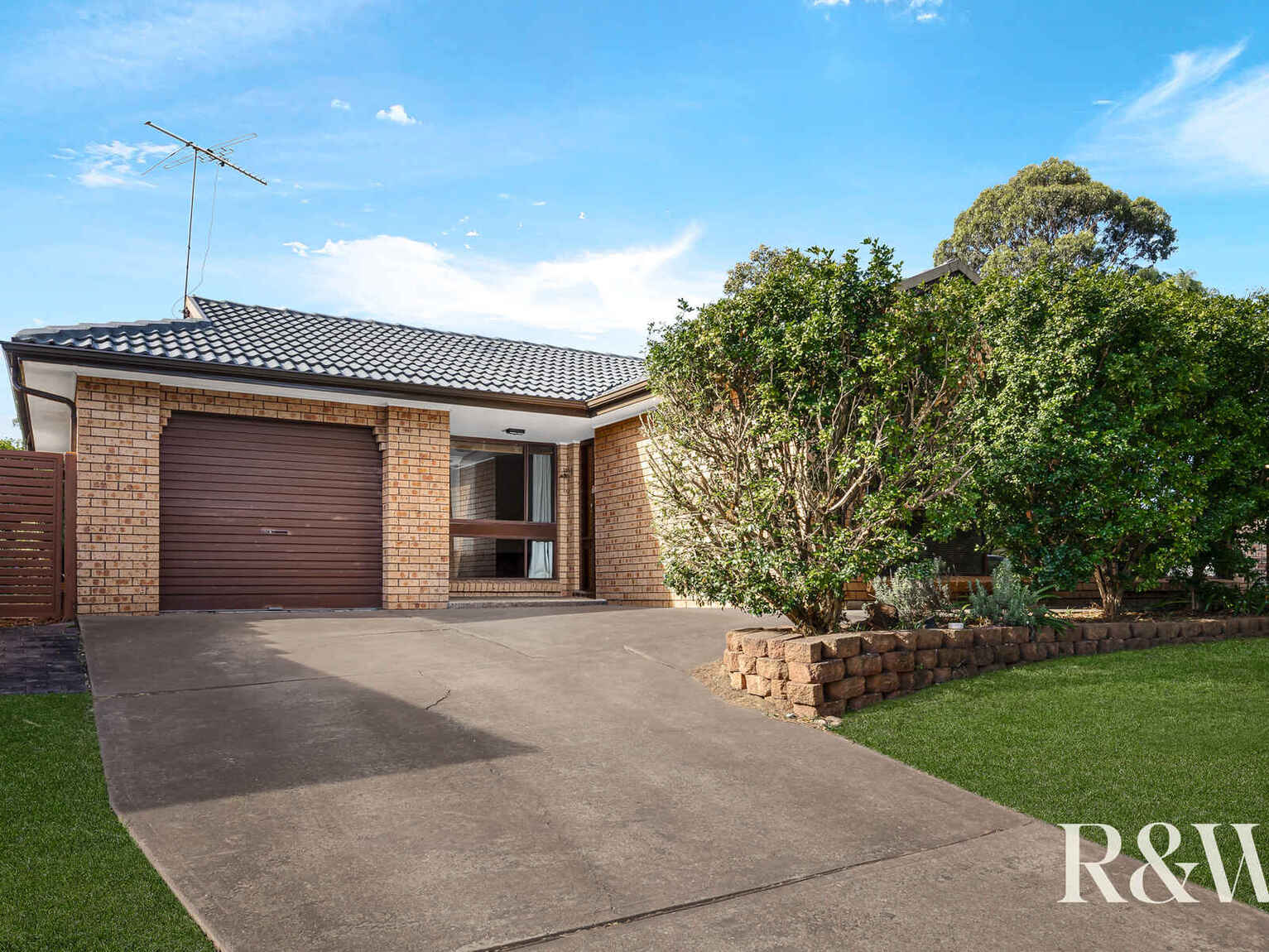 14 Hascombe Way St Clair