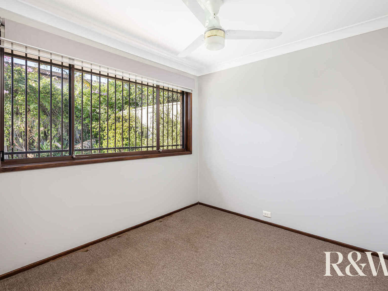 14 Hascombe Way St Clair