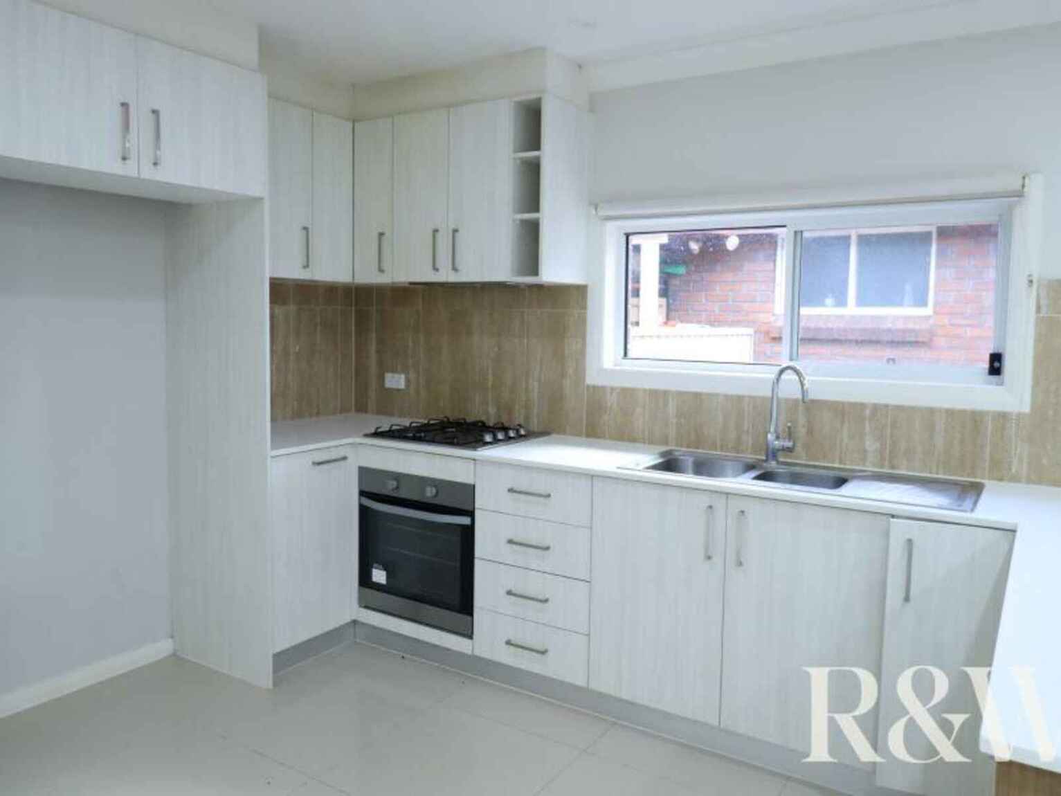 42A Harvey Circuit St Clair