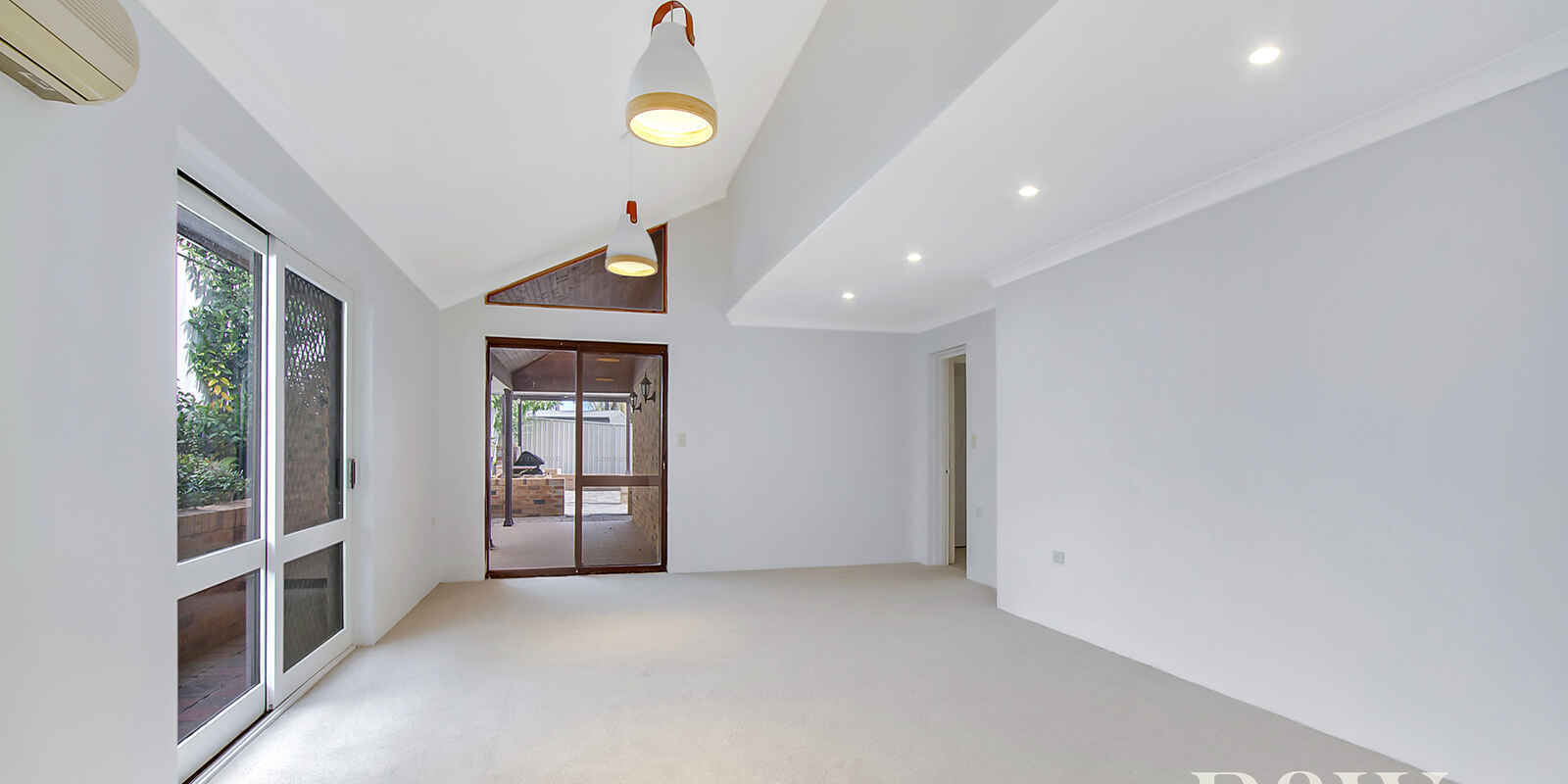 36 Ontario Avenue St Clair